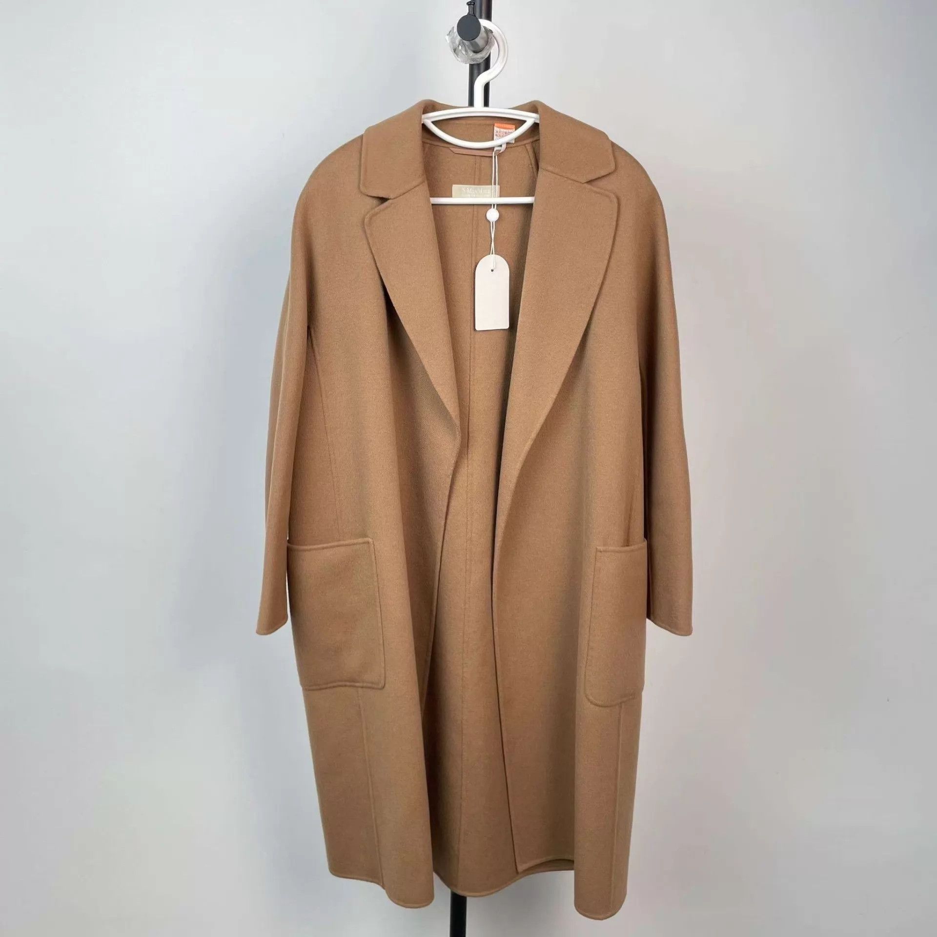 Max Mara Maxmara 98 New Cashmere Coat 165 Size M / US 6-8 / IT 42-44 - 1 Thumbnail