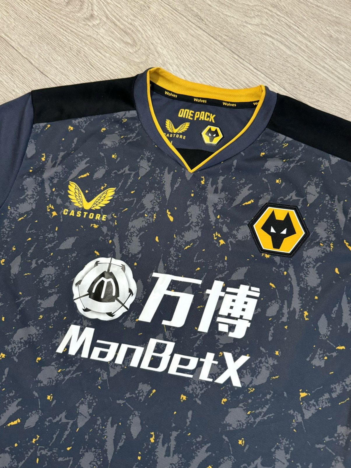 Castore 🔷Castore Wolverhampton 2021/22 Soccer jersey🔷 Size US L / EU 52-54 / 3 - 3 Thumbnail
