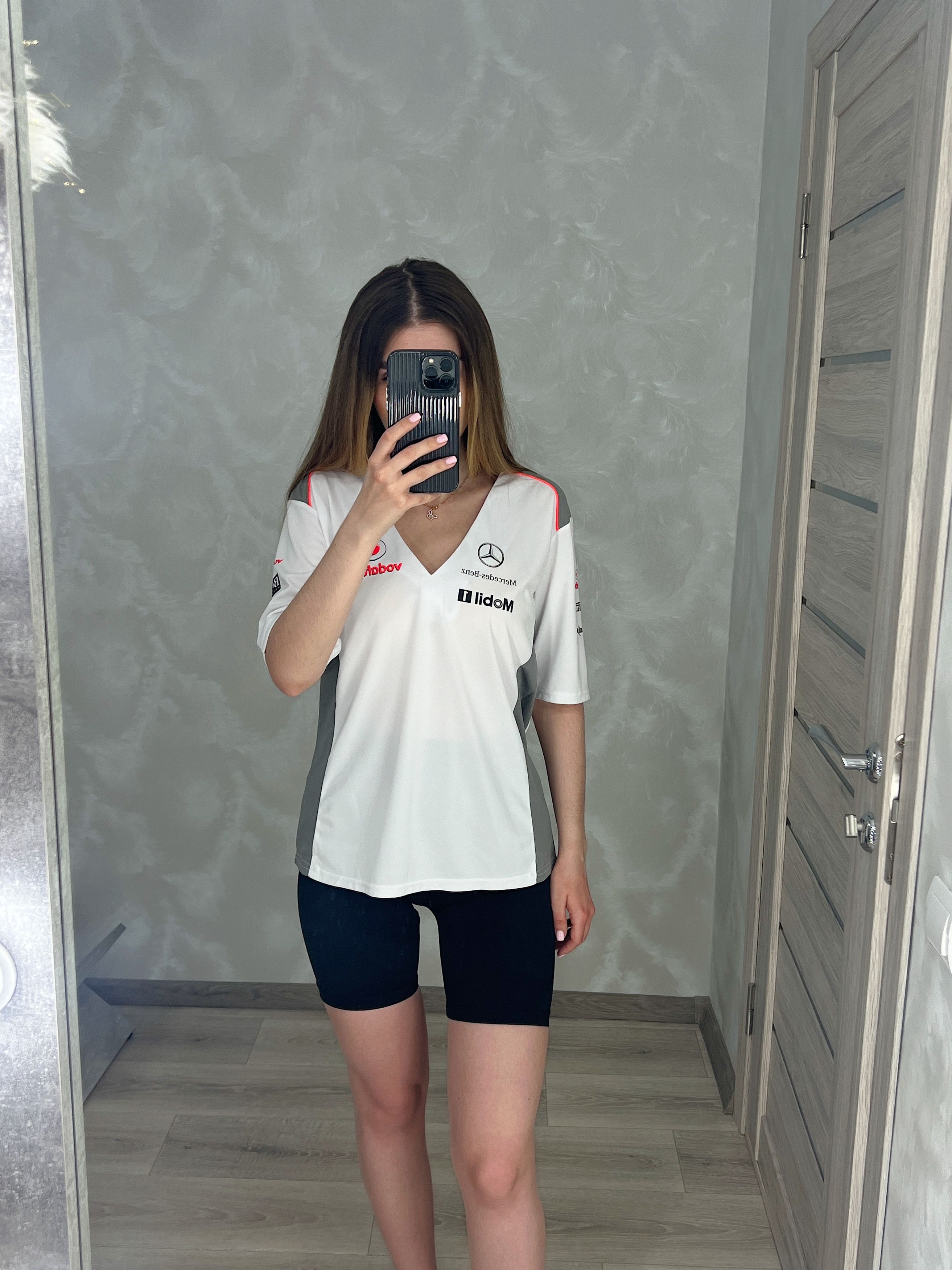 Formula 1 × Mercedes-Benz McLaren Mercedes F1 Team T-Shirt Vodafone Pirelli Boss Size L / US 10 / IT 46 - 8 Thumbnail