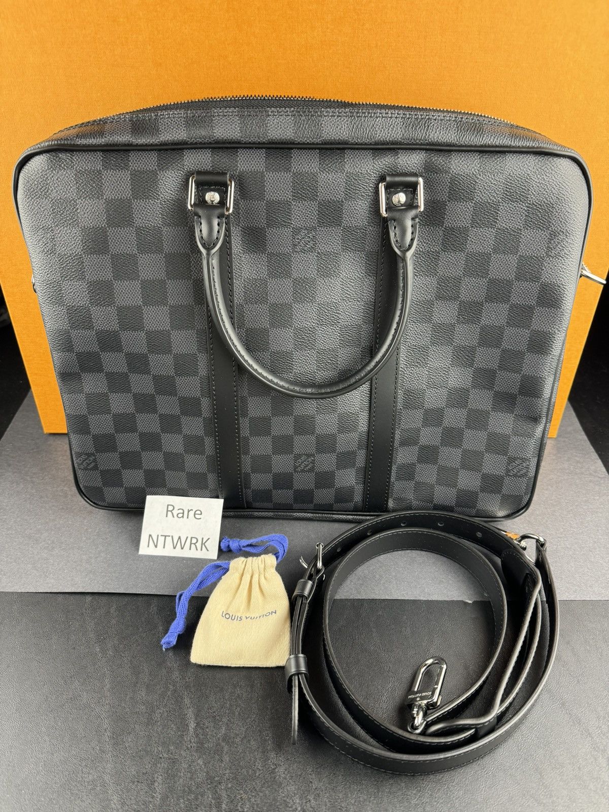 Louis Vuitton District Messenger Damier Graphite Alps PM in Coated