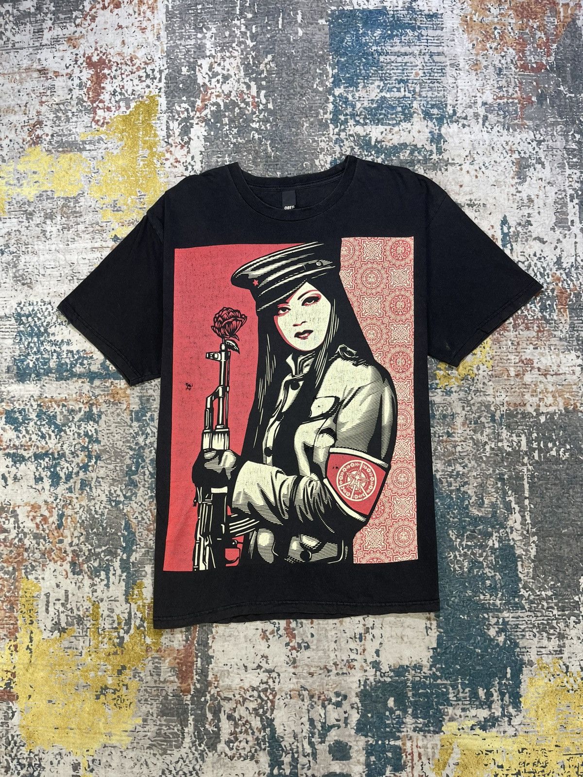 Obey Vintage Obey Peace Guard Graphic Tee Shirt Size US L / EU 52-54 / 3 - 1 Thumbnail