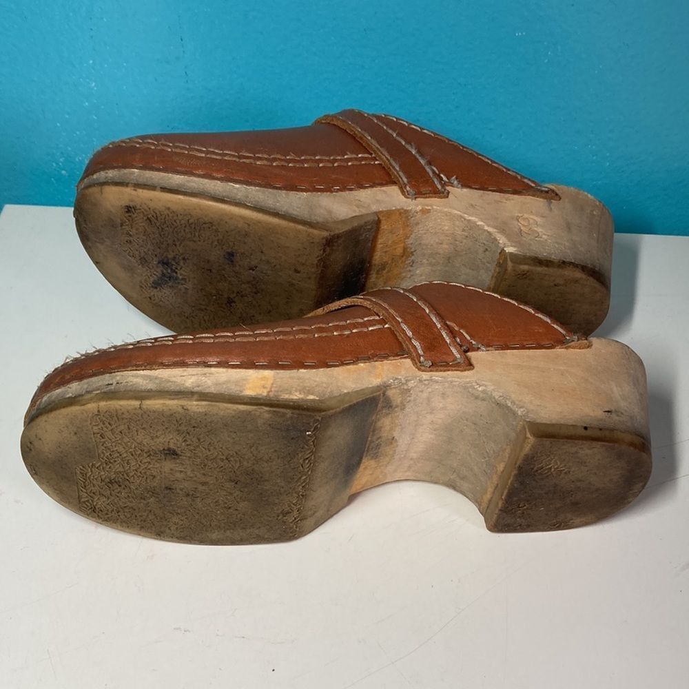 Aero Leathers Gevavi Wood & Leather Clogs Size 39- 8.5 US Size US 8.5 / IT 38.5 - 9 Thumbnail