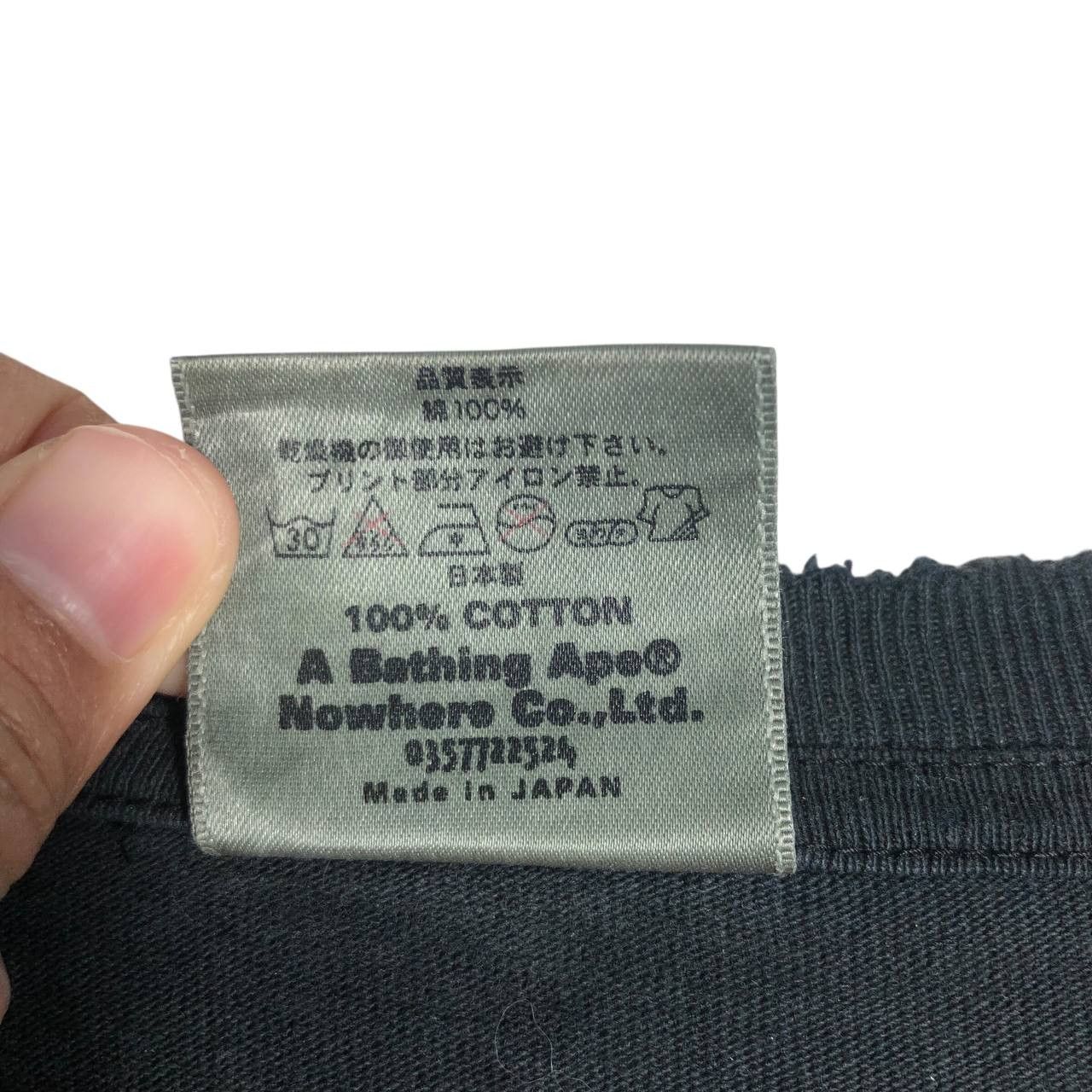 Bape Vintage A Bathing Ape Long Sleeve T-Shirt Size US M / EU 48-50 / 2 - 11 Thumbnail