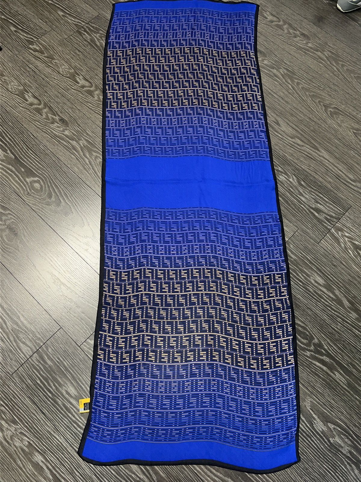 Fendi Fendi Silk Monogram Blue Large Scarve Scarf Size ONE SIZE - 5 Thumbnail