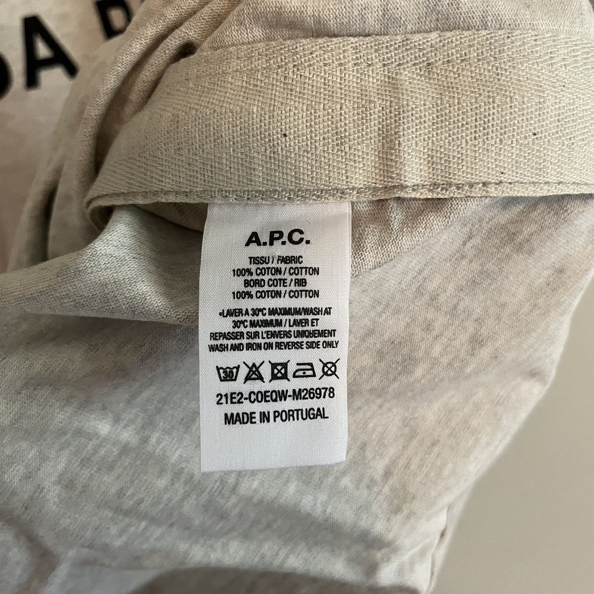 A.P.C. × Sacai Side Zip Taiyo Tee Size US M / EU 48-50 / 2 - 12 Thumbnail