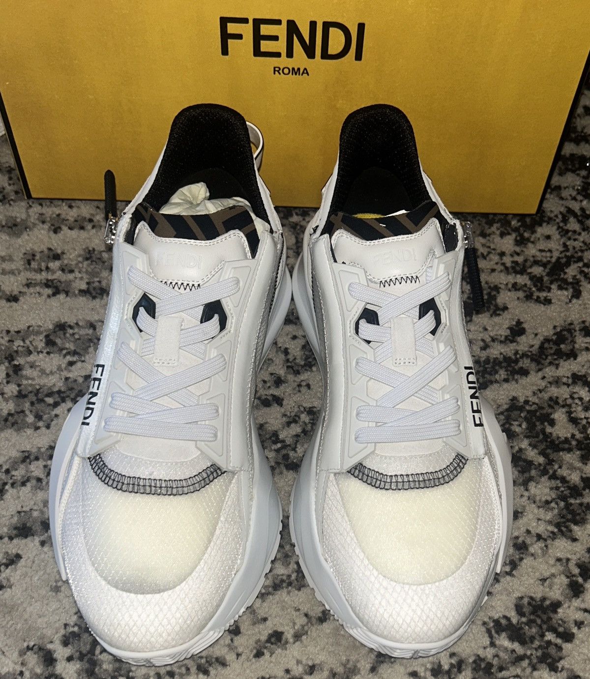 Fendi Fendi Flow Low Top Sneaker size 39 Size US 9 / IT 39 - 4 Thumbnail