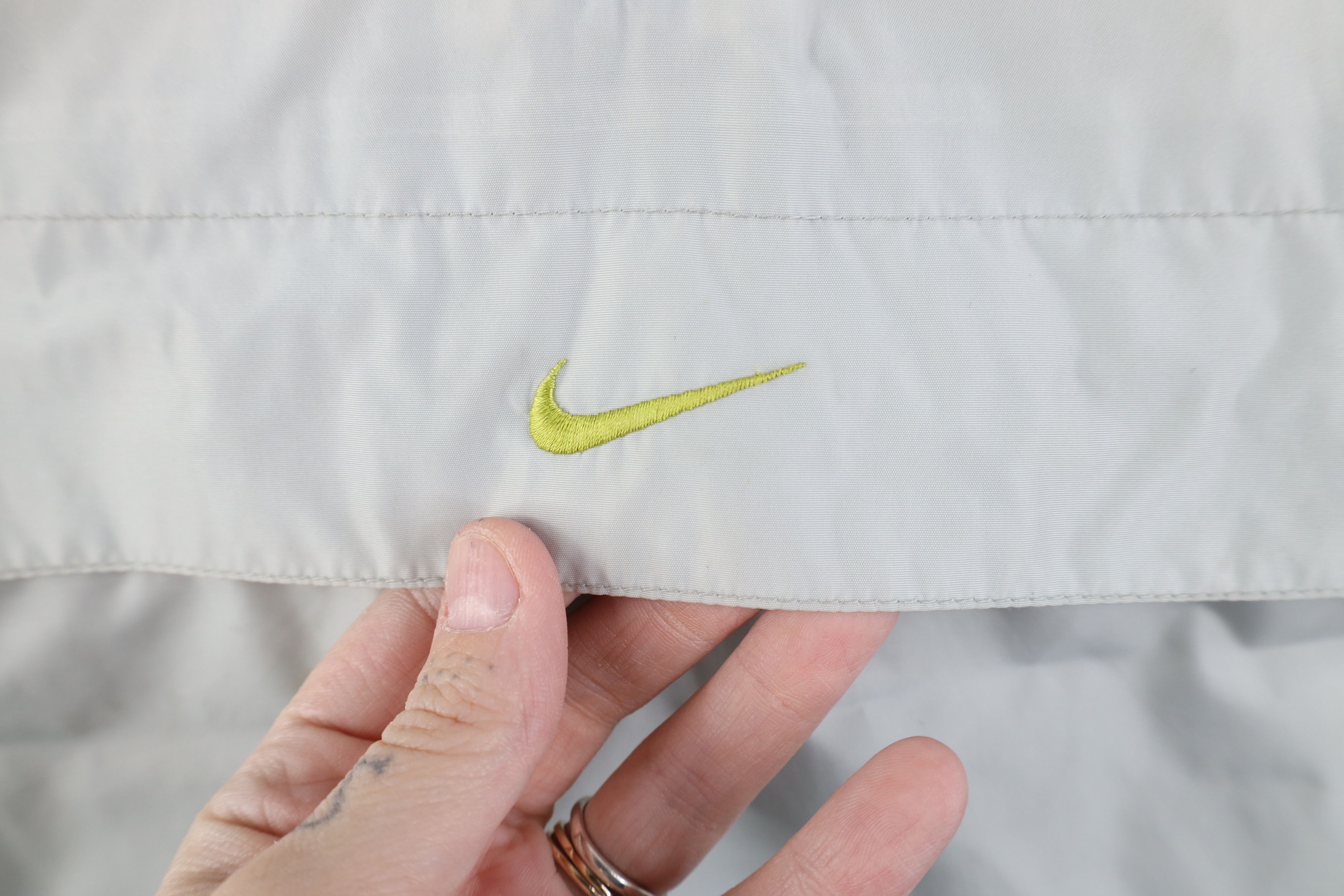 Nike Vintage 90s Nike Swoosh Hooded Anorak Windbreaker Jacket Size US M / EU 48-50 / 2 - 4 Thumbnail