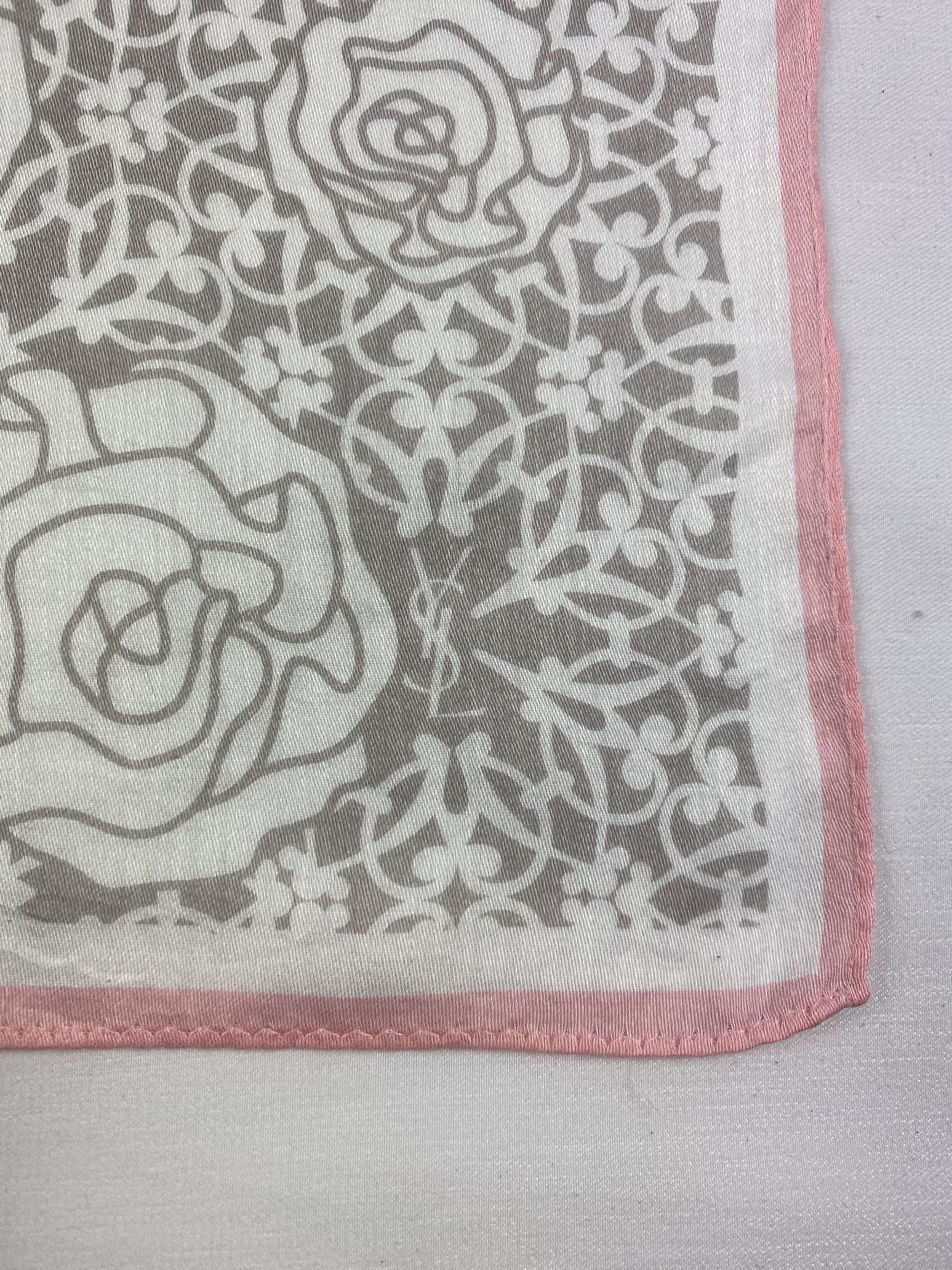 Yves Saint Laurent Yves Saint Laurent Handkerchief / Bandana / Neckerchief Size ONE SIZE - 5 Thumbnail