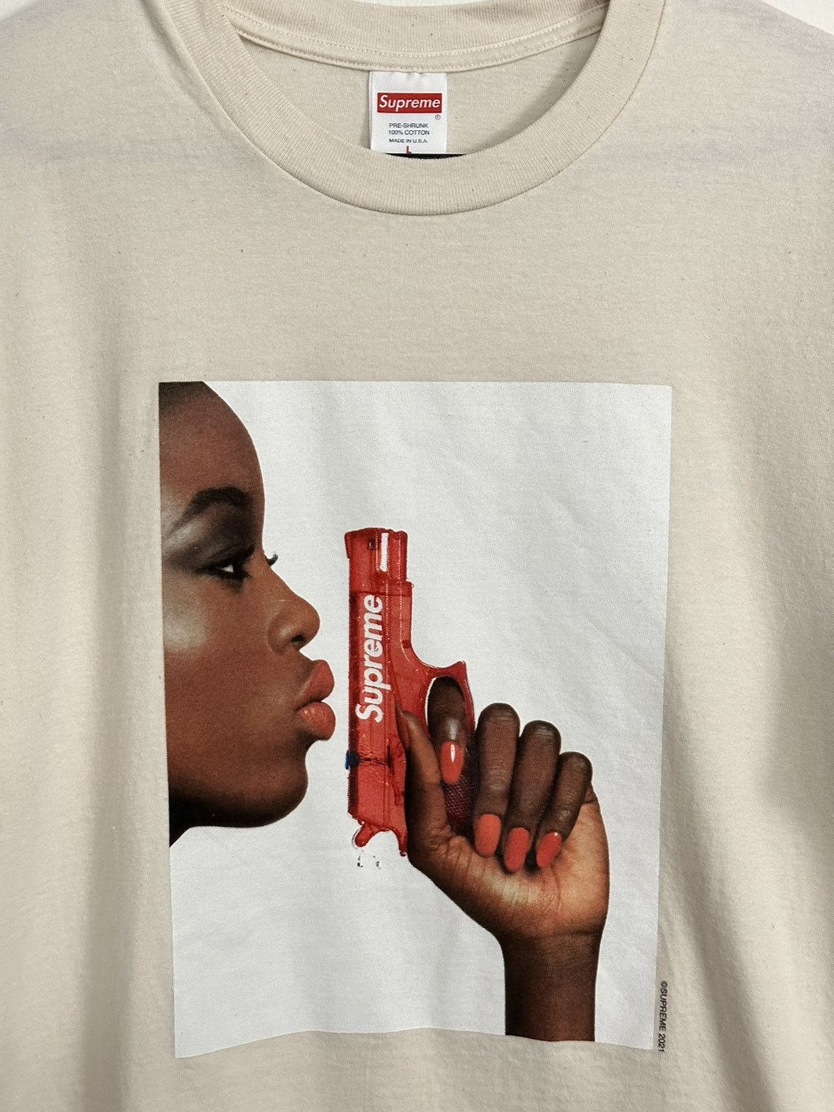 Supreme Supreme Water Pistol Tee Size US L / EU 52-54 / 3 - 2 Thumbnail