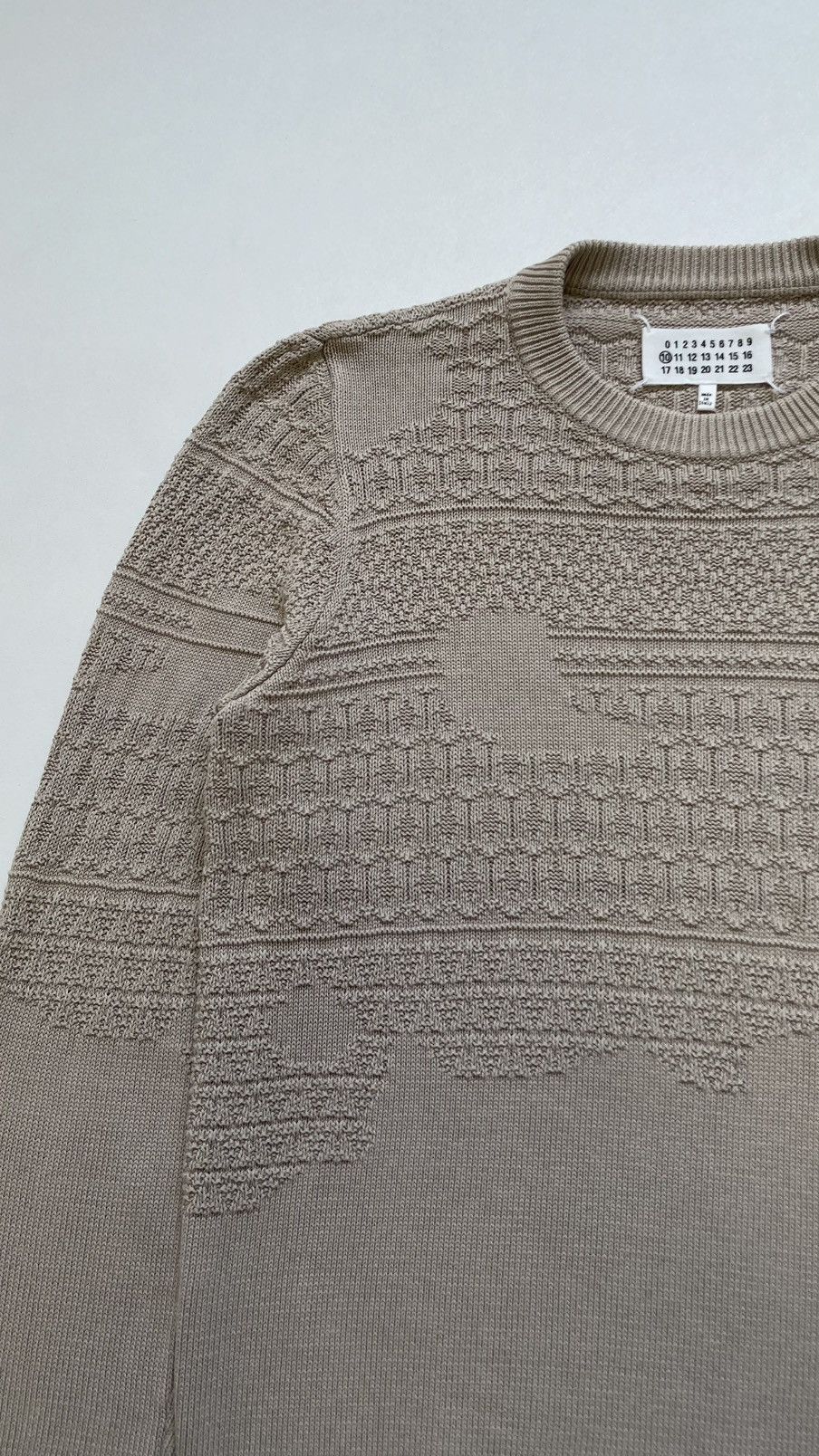 Maison Margiela ‘Destroyed Fair Isle’ Weave Beige Sweater Size US M / EU 48-50 / 2 - 2 Thumbnail