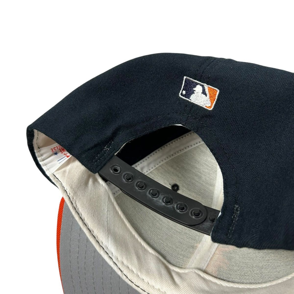 MLB DEADSTOCK 90s DETROIT TIGERS NEW ERA SNAPBACK HAT Size ONE SIZE - 5 Thumbnail