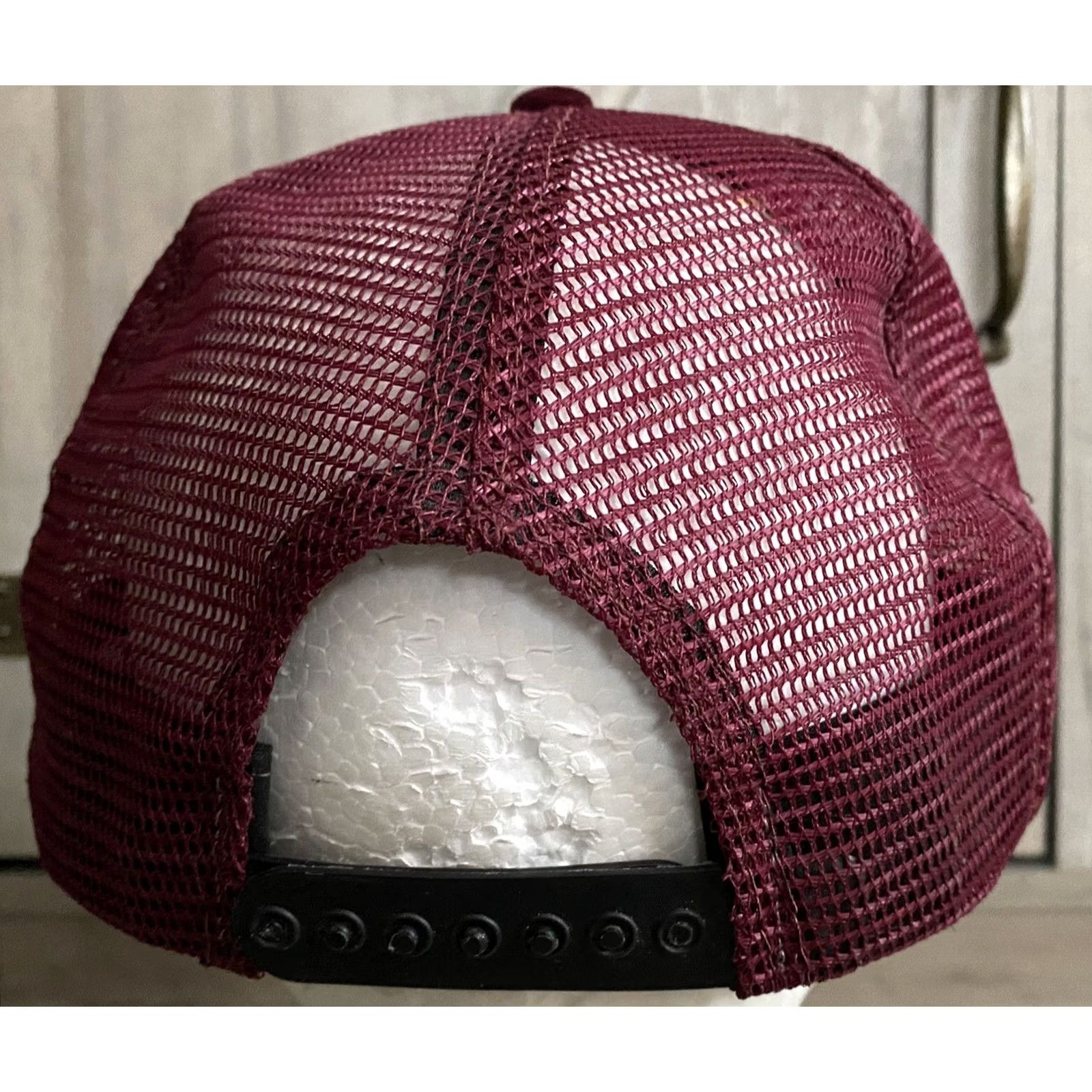 Goldwin VINTAGE CHIVAS REGAL Burgundy SNAP BACK Hat Cap Gold Wings Collectible Mens Size ONE SIZE - 4 Thumbnail