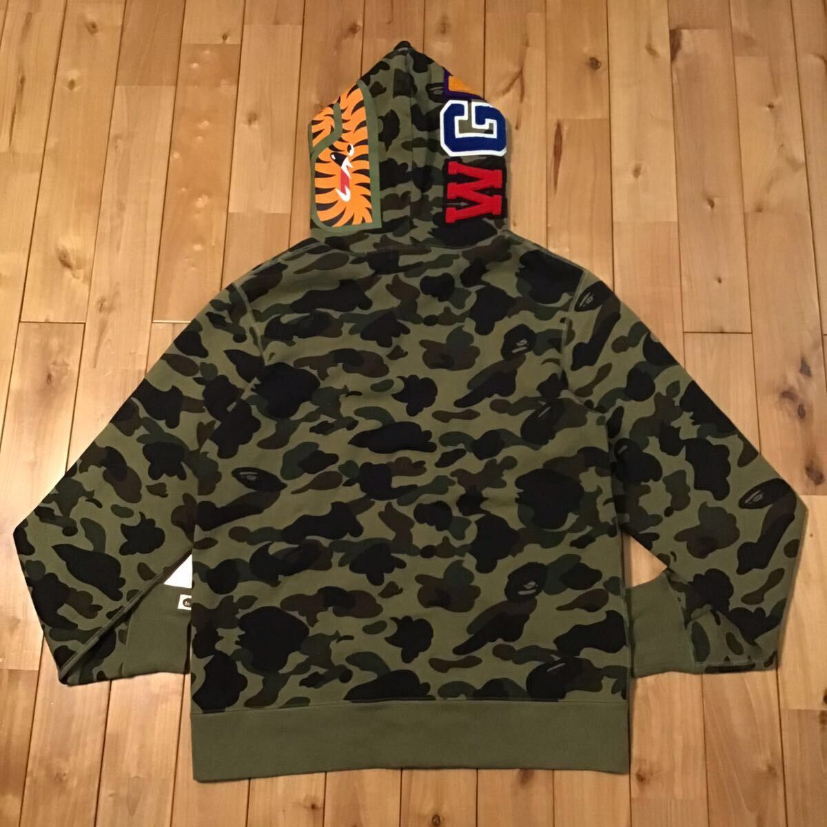 Bape BAPE 1st camo green shark full zip hoodie a bathing ape Size US XL / EU 56 / 4 - 2 Thumbnail