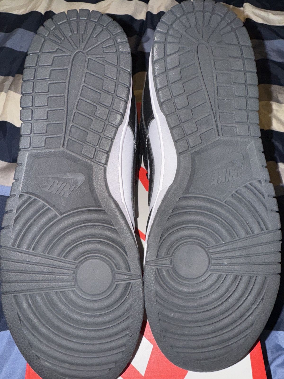 Nike Nike Dunk Low Panda Size US 9 / EU 42 - 5 Thumbnail