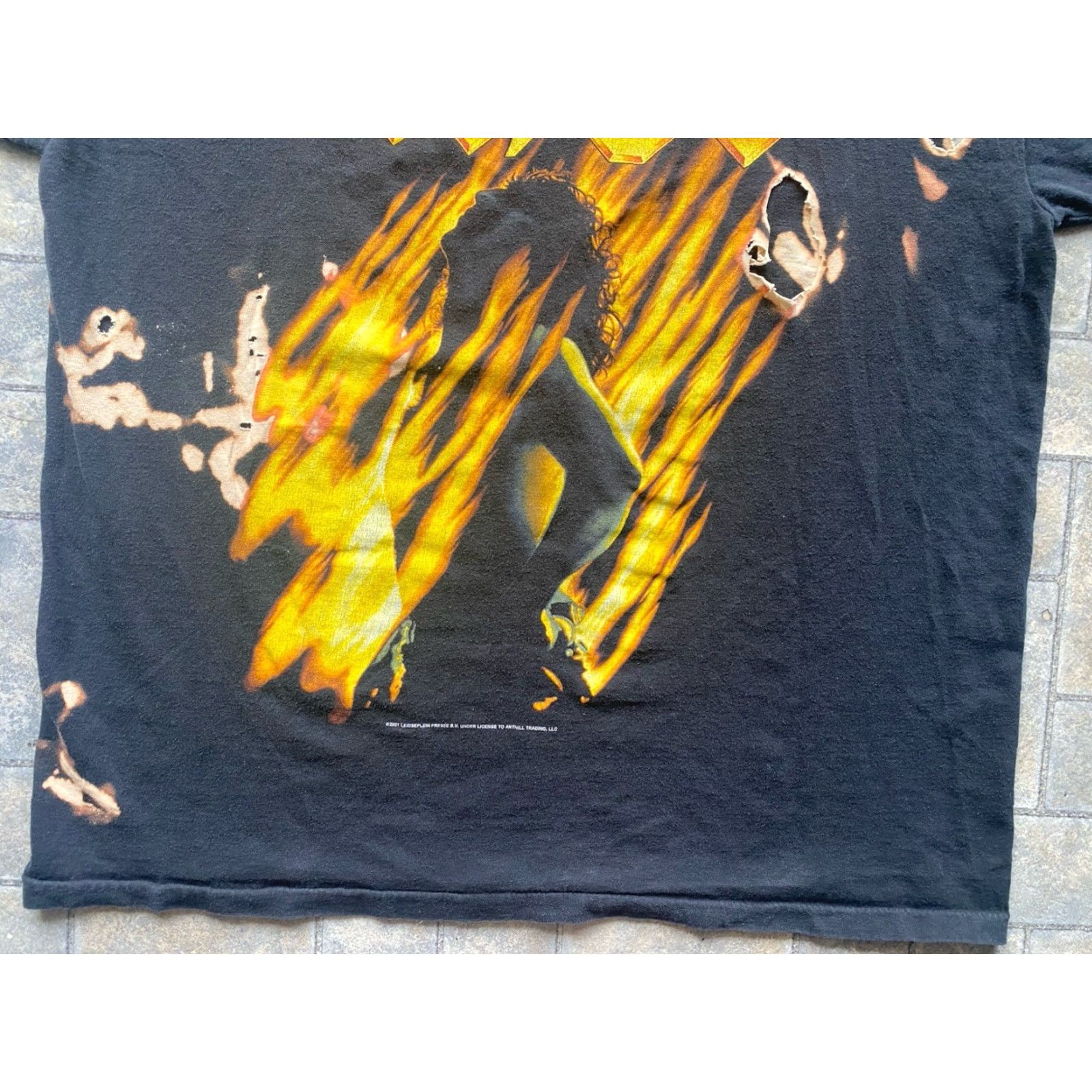 Vintage VINTAGE All Sport T-Shirt XL Men Black 90s Band AC/DC Bonfire 2000-2009 Flaws Single Stitch Short Sleeve 2001 Y2K Size US XL / EU 56 / 4 - 2 Thumbnail