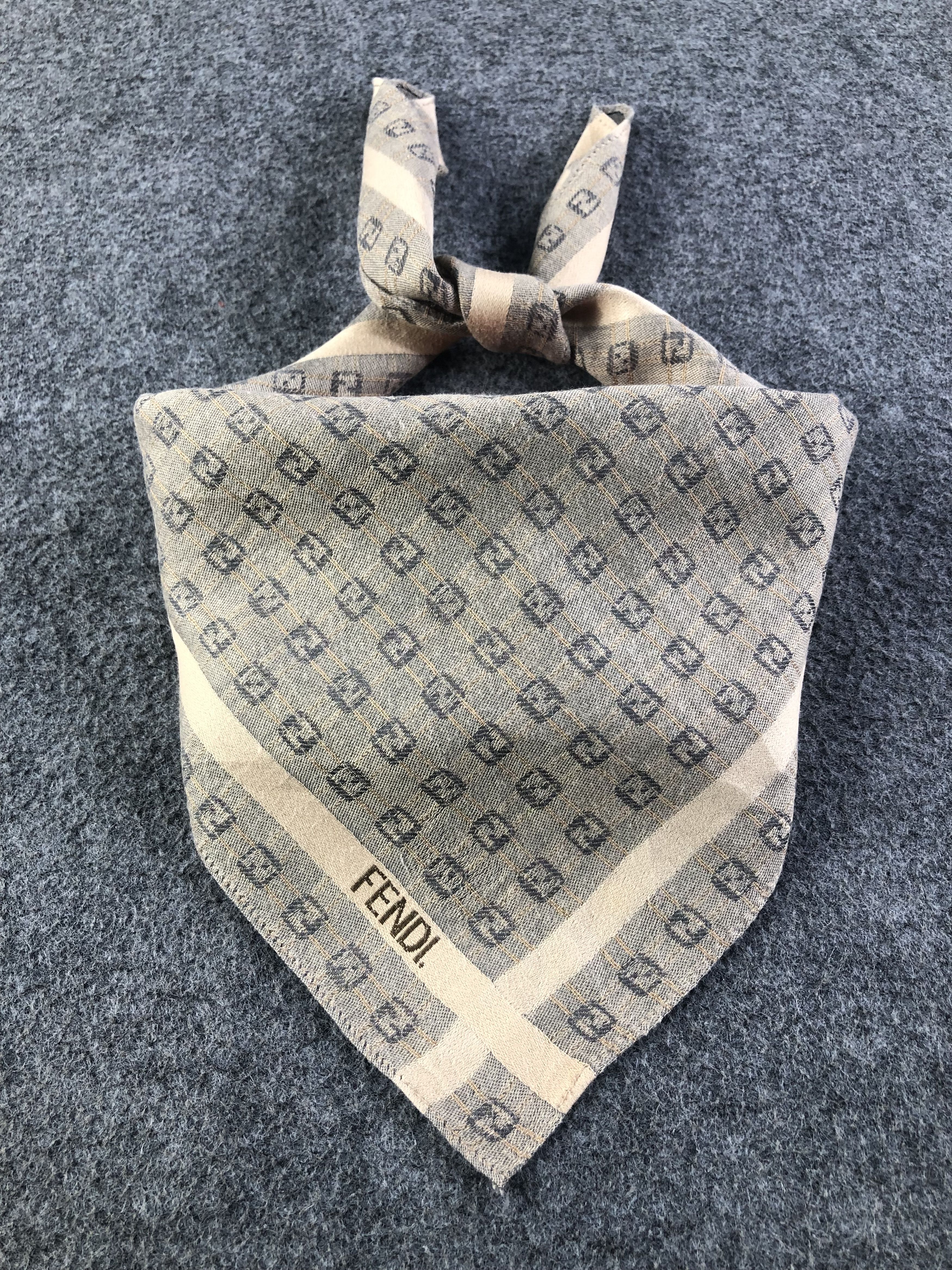 Vintage Fendi Handkerchief / Bandana / Neckerchief A1633 Size ONE SIZE - 1 Thumbnail