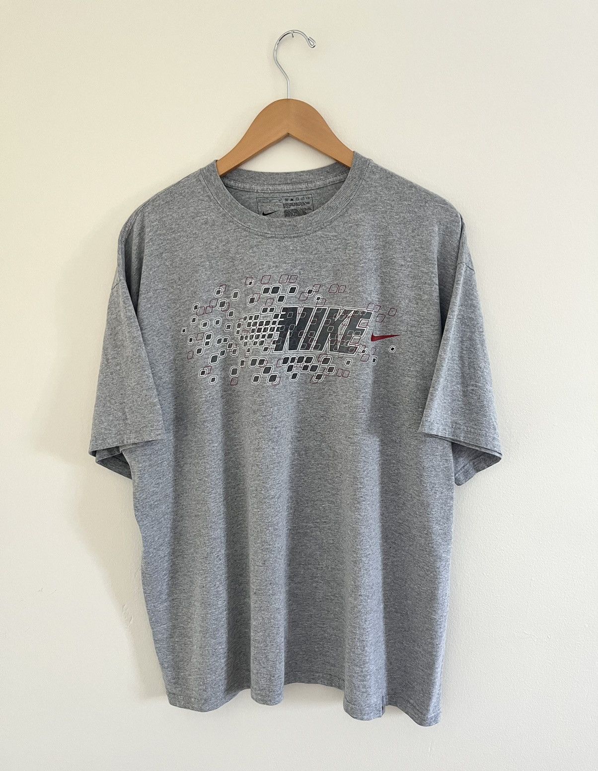 Nike × Vintage VINTAGE 00’S NIKE SWIM GRAPHIC T-SHIRT Size US XL / EU 56 / 4 - 2 Thumbnail