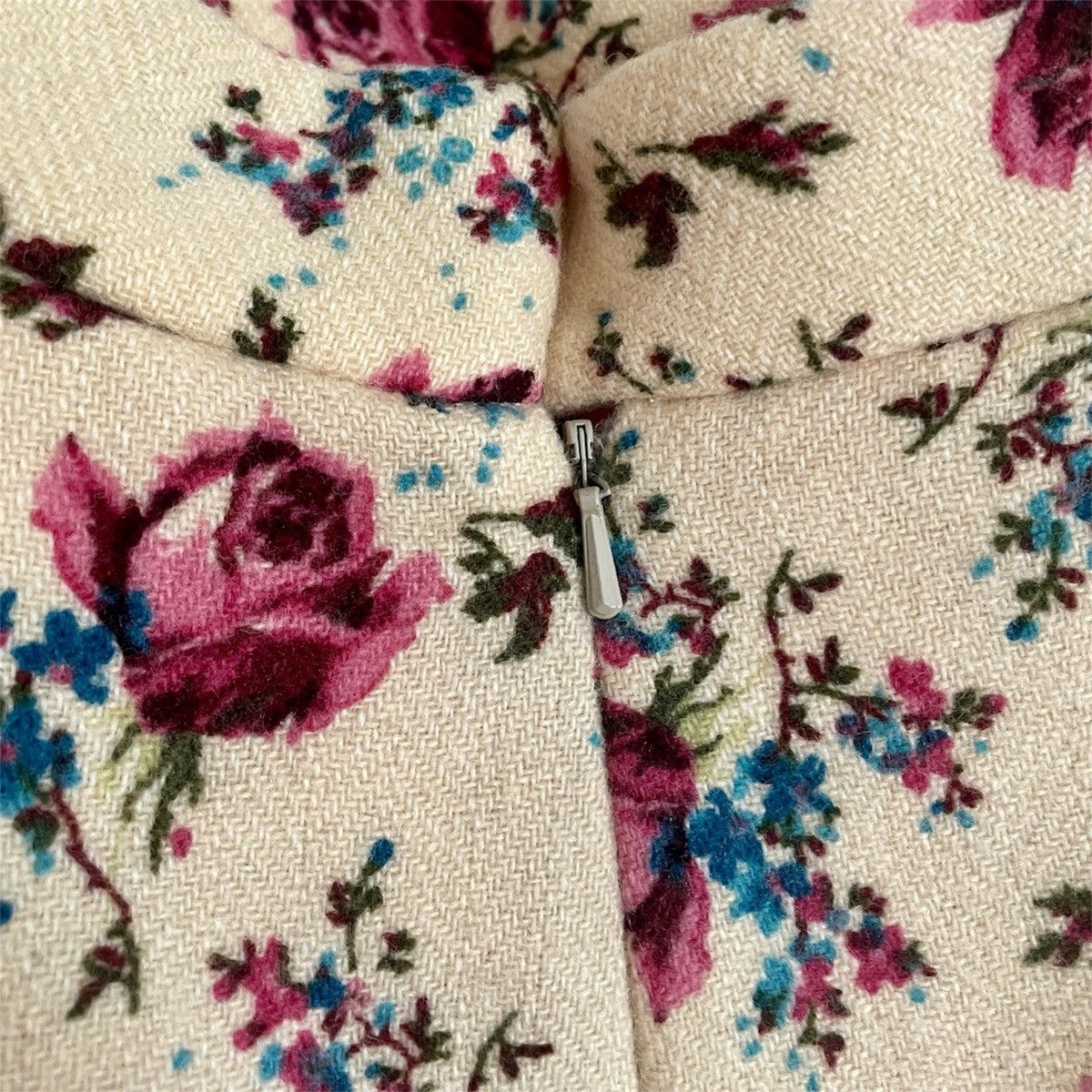 Vivienne Westwood Vivienne Westwood Vive La Cocotte Rose Tweed Corset Skirt Size 27" / US 4 / IT 40 - 5 Thumbnail