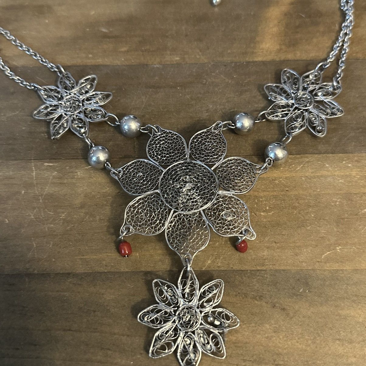 Other Intricate hand crafted sculptured flower statement necklace Size ONE SIZE - 8 Thumbnail