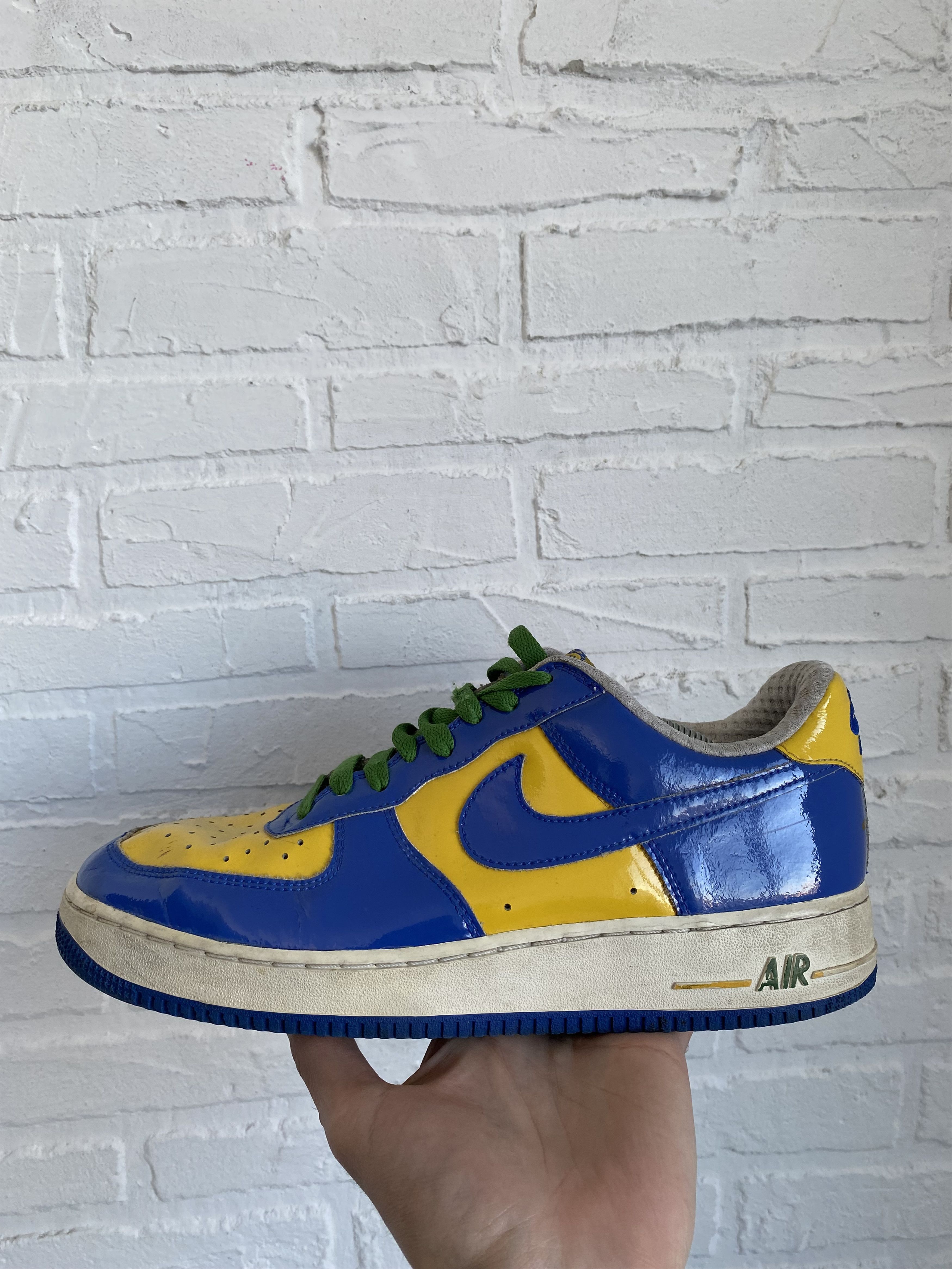 Vintage 2006 Nike Air Force BRASIL football sneakers - Main Image