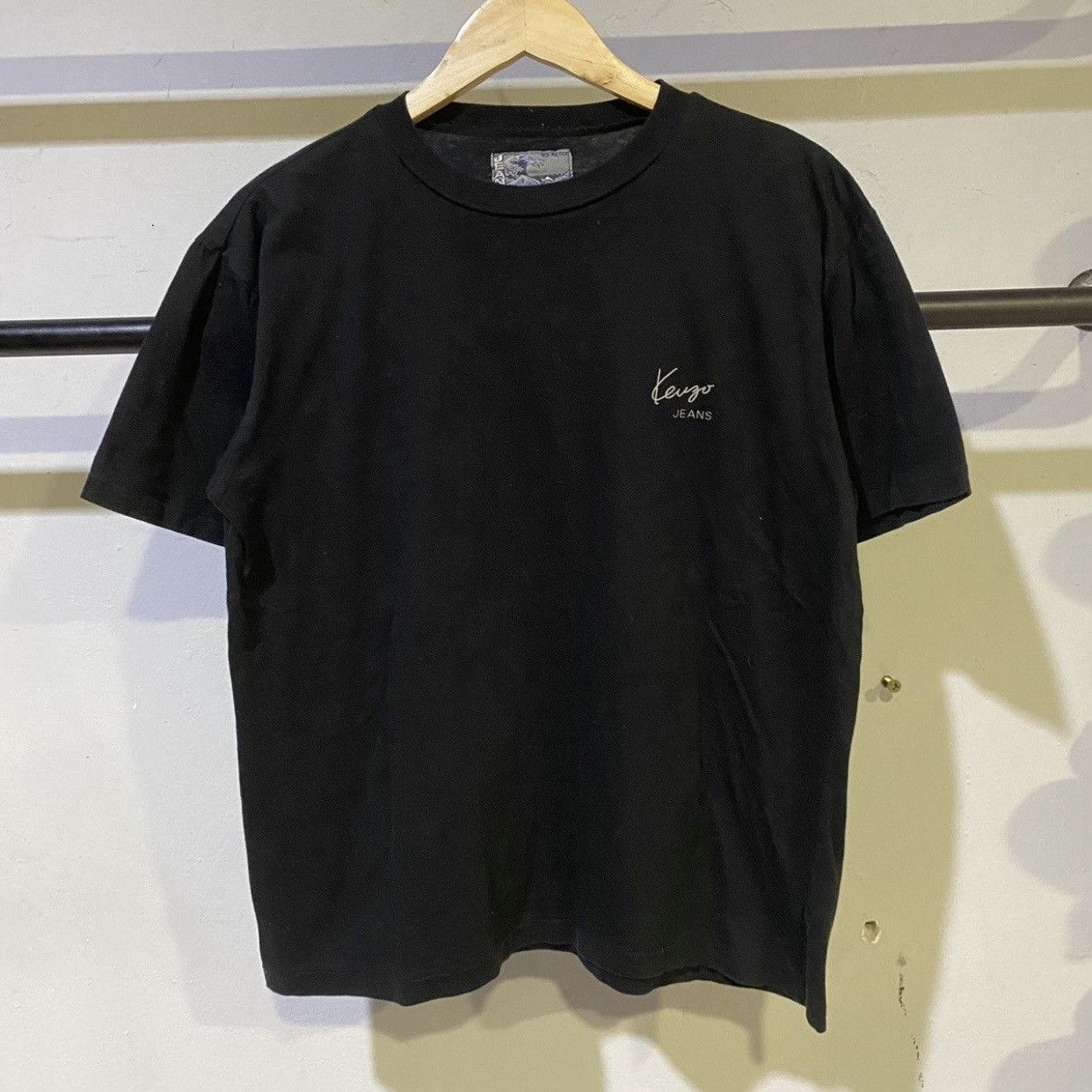 Japanese Brand × Kenzo Vintage Kenzo Jeans Simple tee shirt single stitch Size US M / EU 48-50 / 2 - 2 Thumbnail
