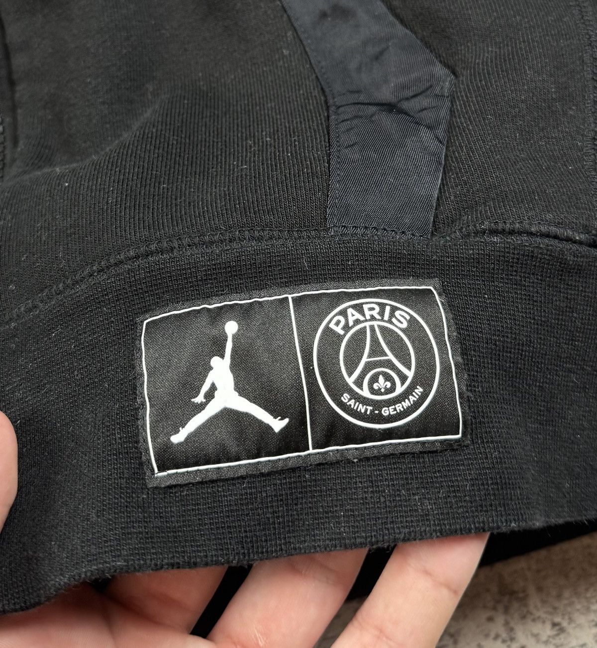 Jordan Brand Nike Jordan PSG Paris Saint Germain Soccer Black Full Zip S Hoodie Pullovover Size US S / EU 44-46 / 1 - 7 Thumbnail