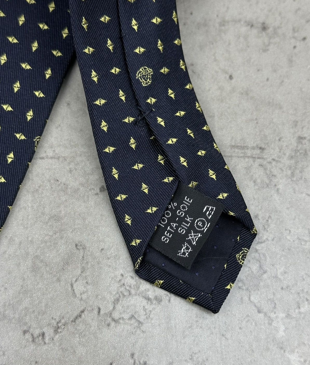 Versace Giani Versace Medusa Tie 100% Silk Size ONE SIZE - 7 Thumbnail