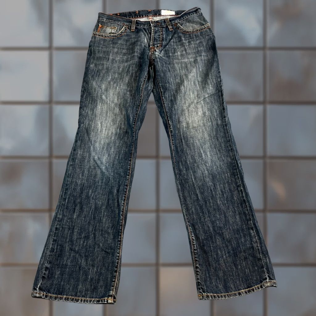 Hugo Boss HUGO BOSS Jeans Relaxed Straight Men 32 Dark Wash Blue Whiskers Fades Denim 5-Pocket Logo Button Machine Washable Tailored Regular Mens Size US 32 / EU 48 - 1 Thumbnail
