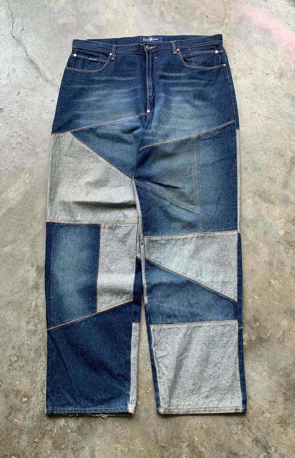 image of Vintage Y2K Baggy Source Jeans in Denim, Men's (Size 40)