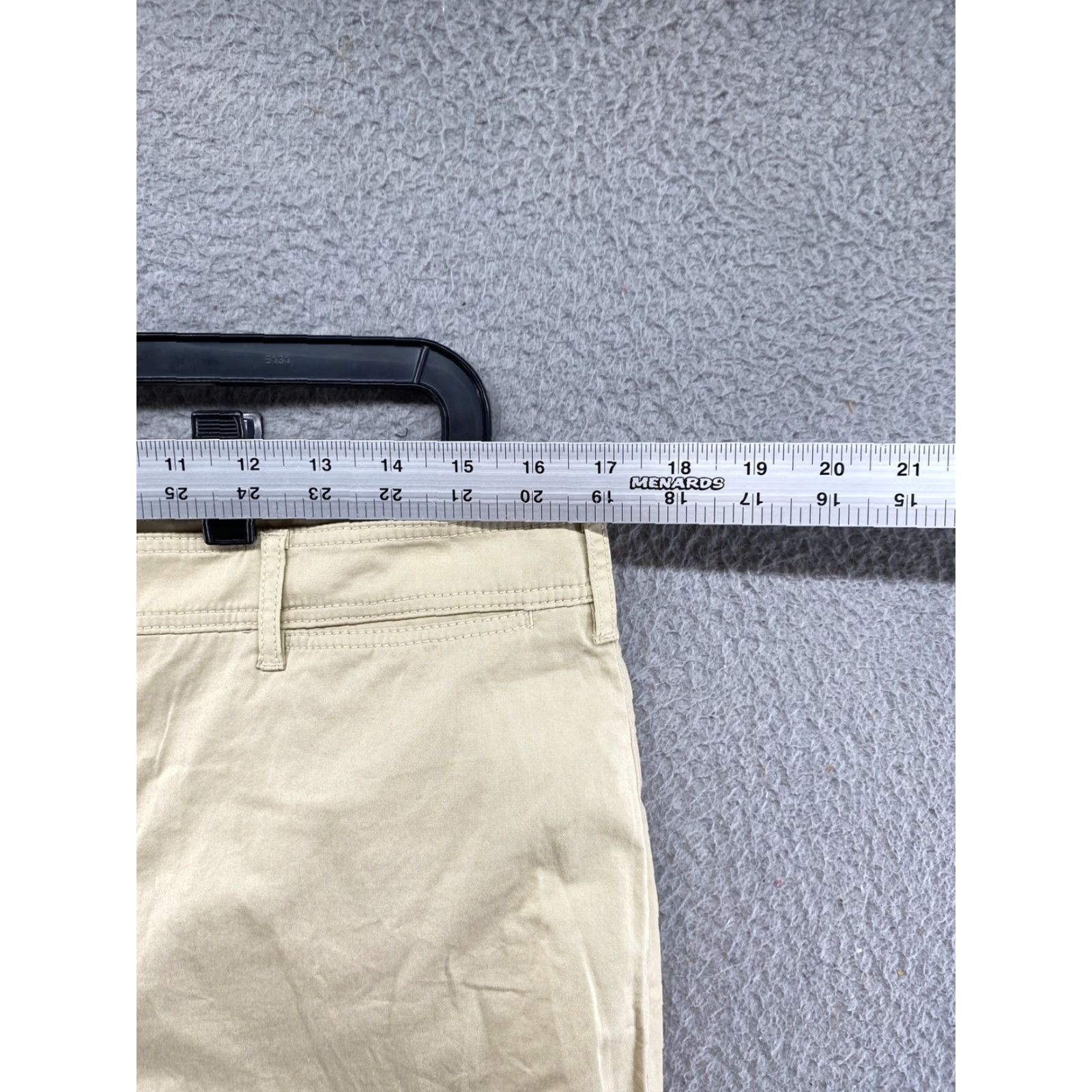 Vintage Chico’s Women’s Capri Wide-Leg Beige Pants in Size 12 - Relaxed, Pockets, Lightweight, Casual, Regular, Button, Zip, 0-1-0-2-3-4 Size 34" / US 12 / IT 48 - 6 Thumbnail