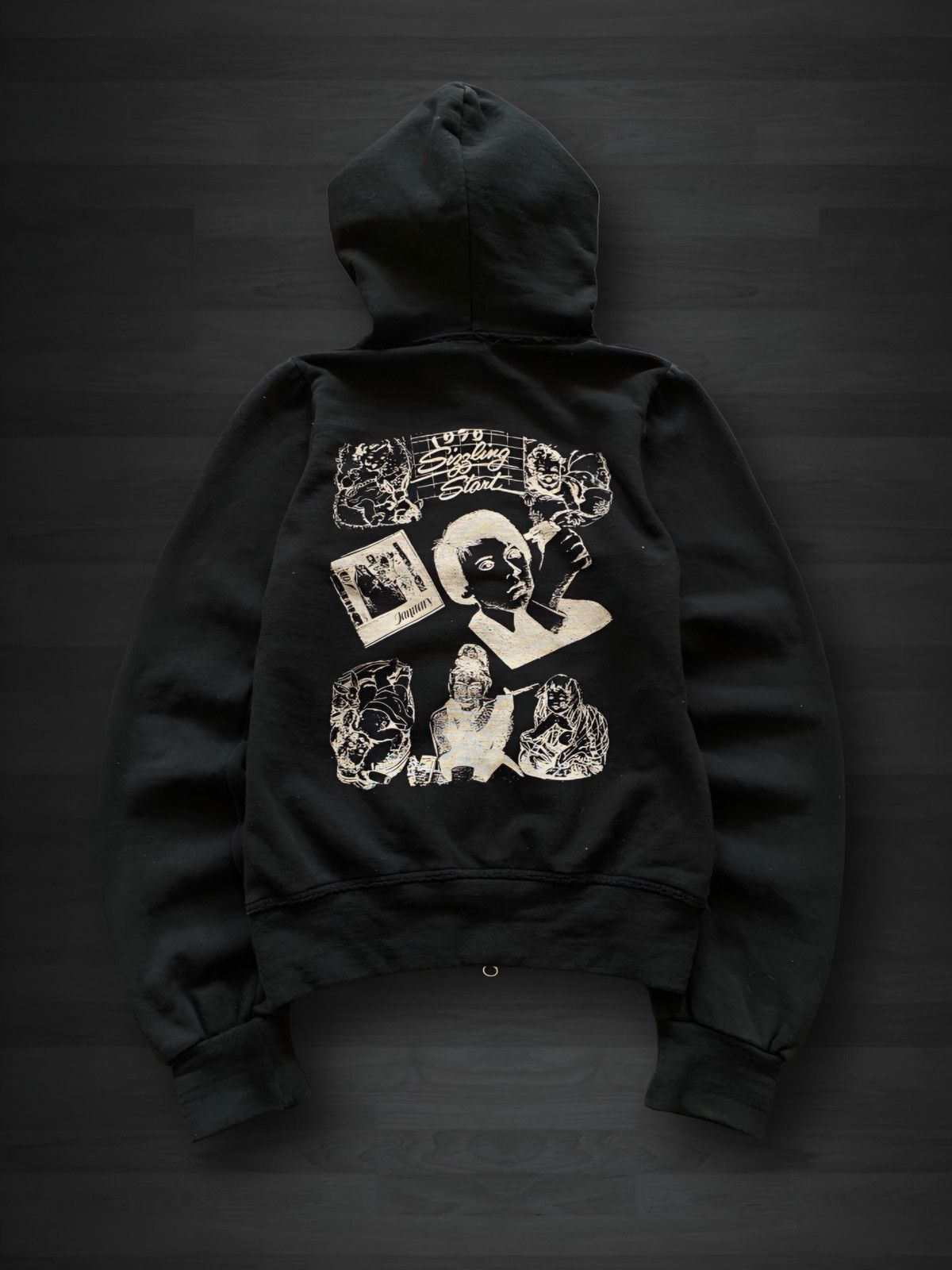 SOLD ) Hysteric Glamour x Destroy all monsters zip up