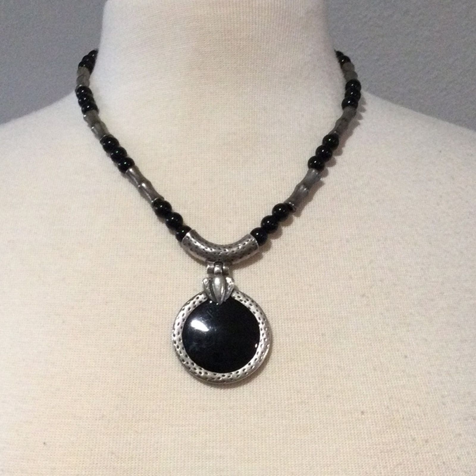 Chicos Chico's Vintage Silver Tone Pendant Necklace Size ONE SIZE - 16 Thumbnail