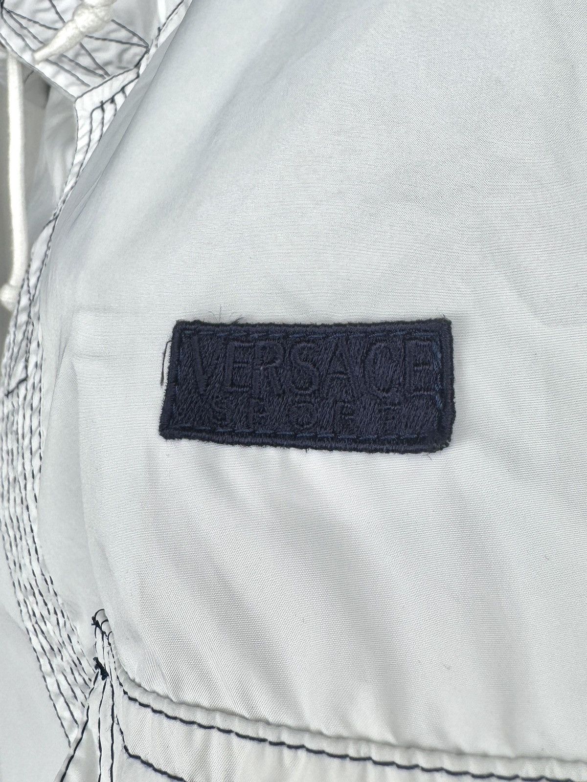 Versace Versace Sport vintage 90s nylon white striped light jacket Size US XL / EU 56 / 4 - 7 Thumbnail