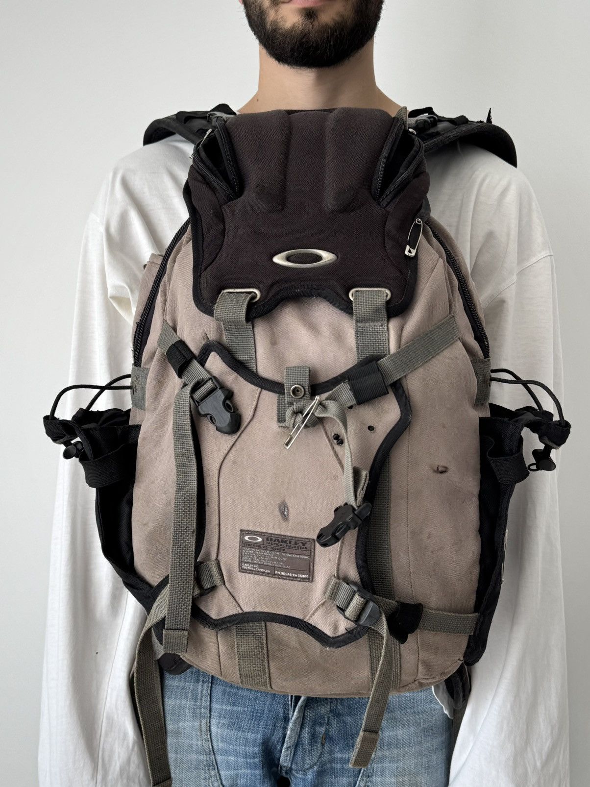 Oakley Vintage 00s Oakley Tactical Icon Faded Backpack Size ONE SIZE - 1 Thumbnail