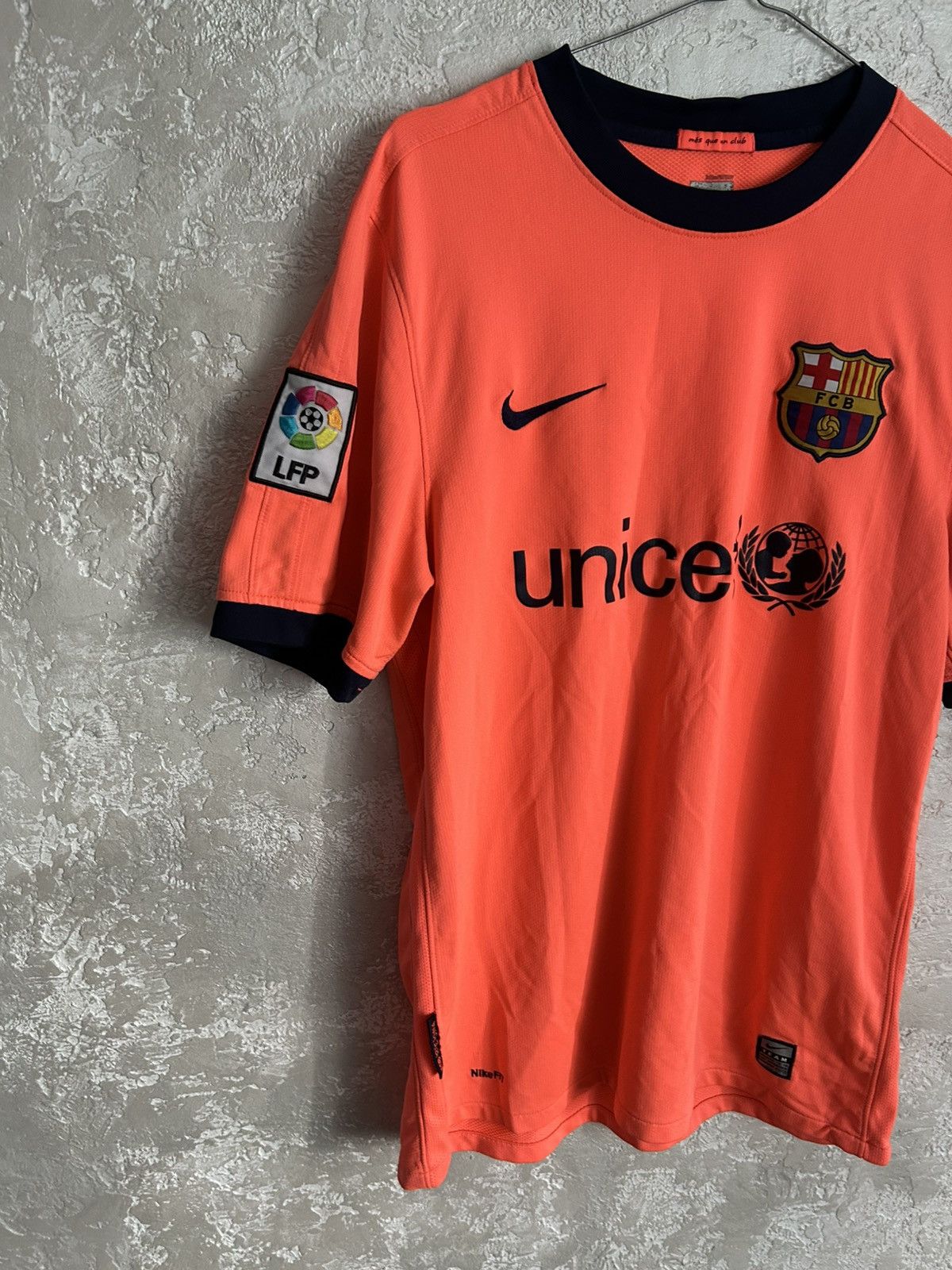 Nike 2012/2013 FC Barcelona Nike Vintage Away Soccer Jersey Size Size US M / EU 48-50 / 2 - 3 Thumbnail