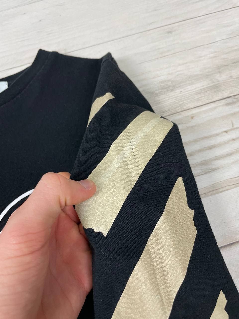 Off-White Off-White Big Logo Print Long Sleeve T-Shirt Y2K Size US S / EU 44-46 / 1 - 14 Thumbnail