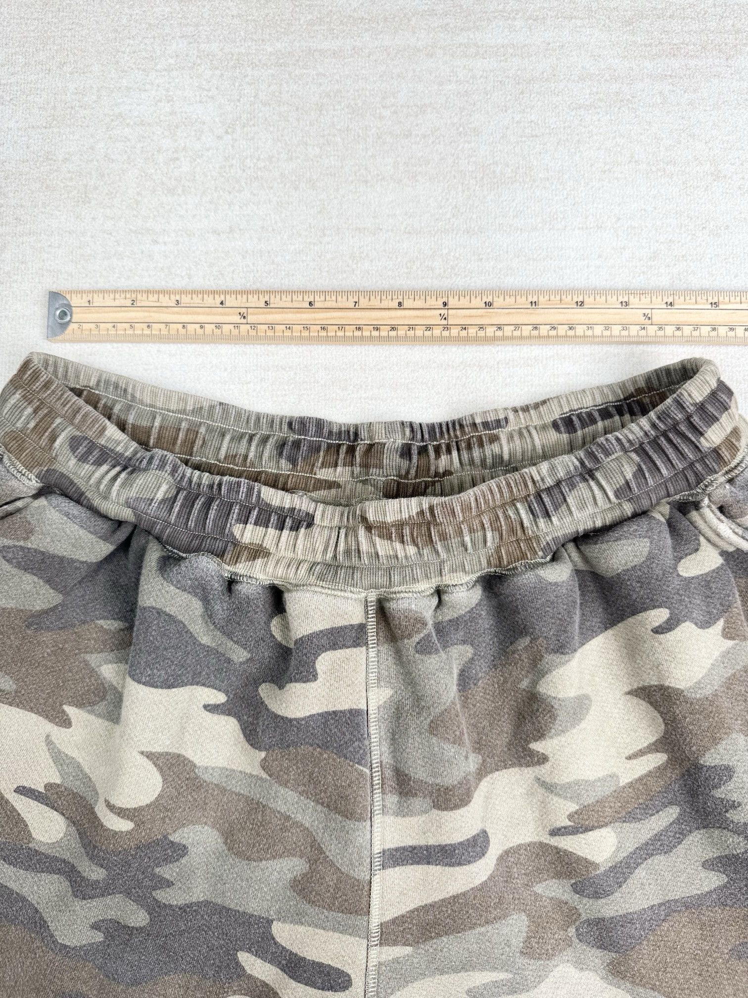 Cole Buxton camo sweat shorts M Size US 32 / EU 48 - 8 Thumbnail