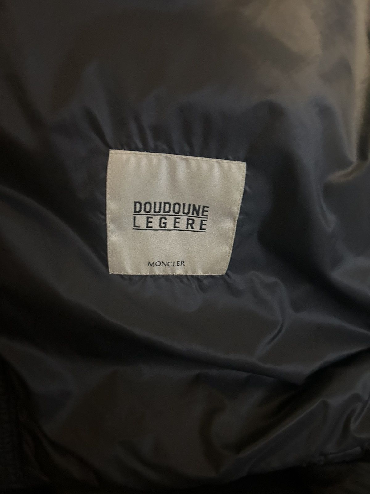 Moncler Moncler arves down jacket size 3 Size US L / EU 52-54 / 3 - 6 Thumbnail