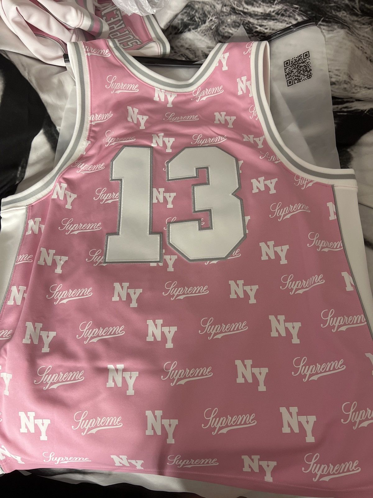 Mitchell & Ness × Supreme Supreme Basketball Jersey & Shorts Mitchell & Ness Size US L / EU 52-54 / 3 - 3 Thumbnail