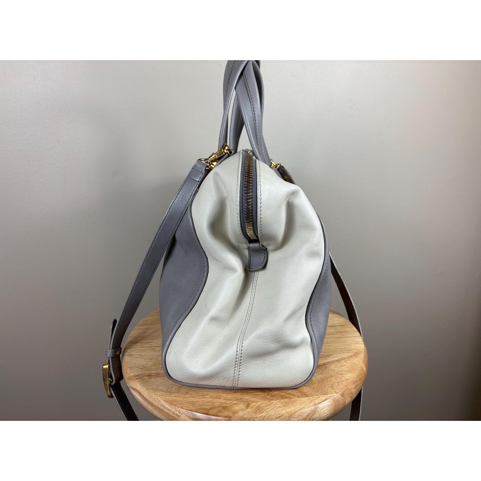 Fendi Authentic Fendi Gray Leather Chameleon Colorblock Shoulder Size ONE SIZE - 3 Thumbnail