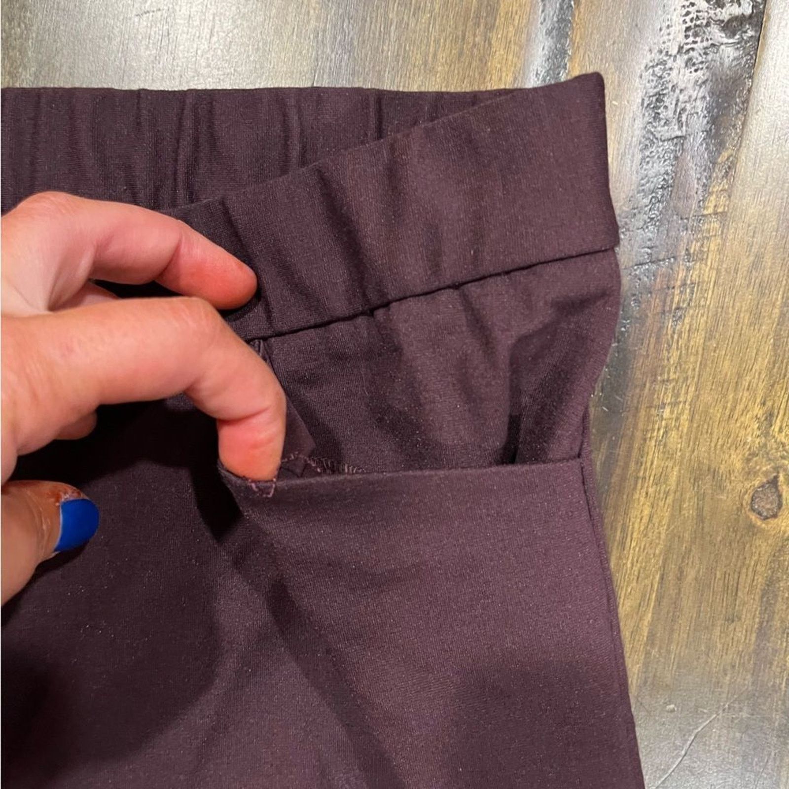 Vintage J. Jill Essential Pure Slim-Leg Pants Dark Plum Size XS Size 23" - 9 Thumbnail