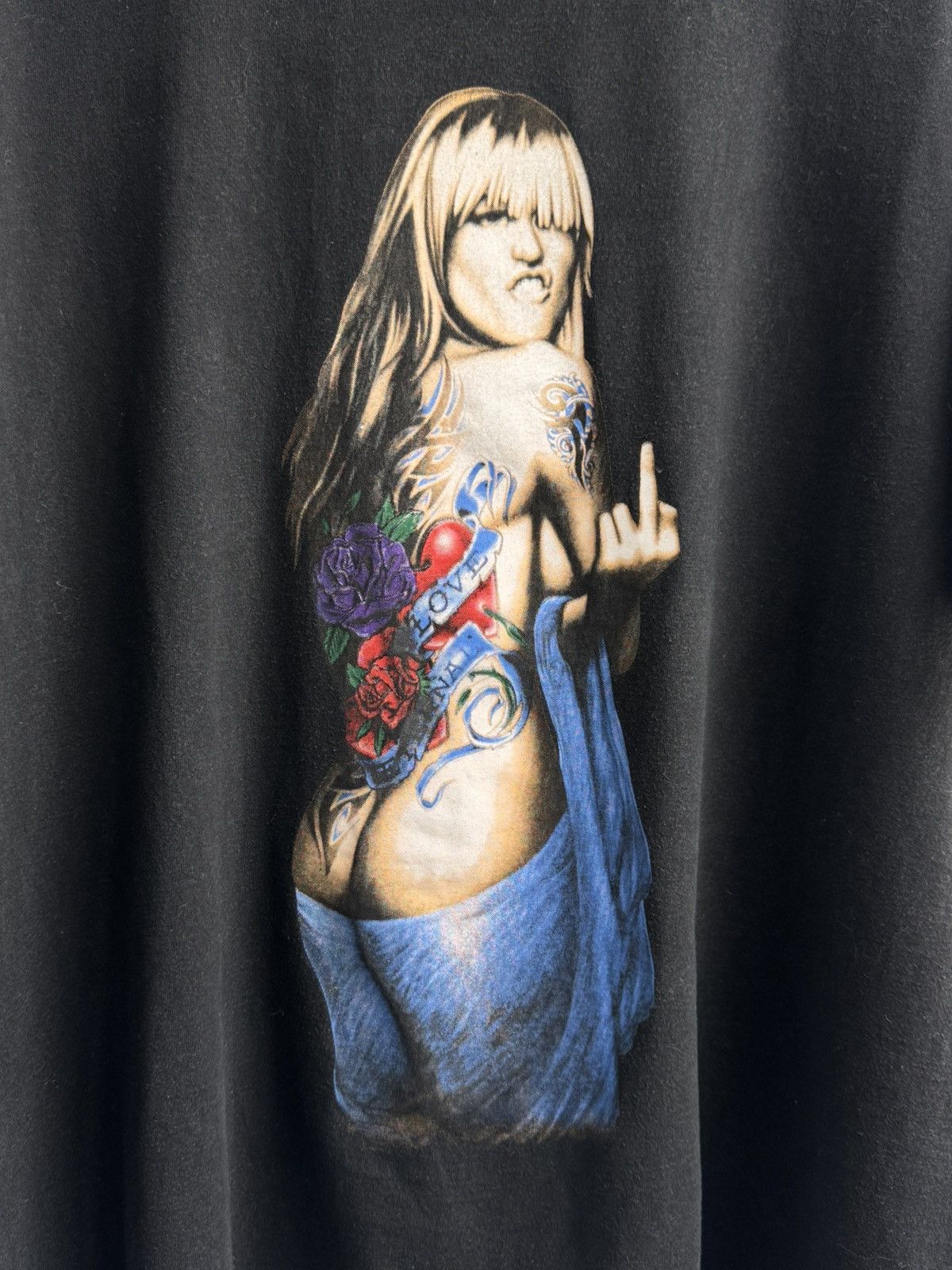 Vintage Vintage 90s Nude Sexy Girl Tattoo Pornstar Fuck T-shirt Size US XL / EU 56 / 4 - 2 Thumbnail