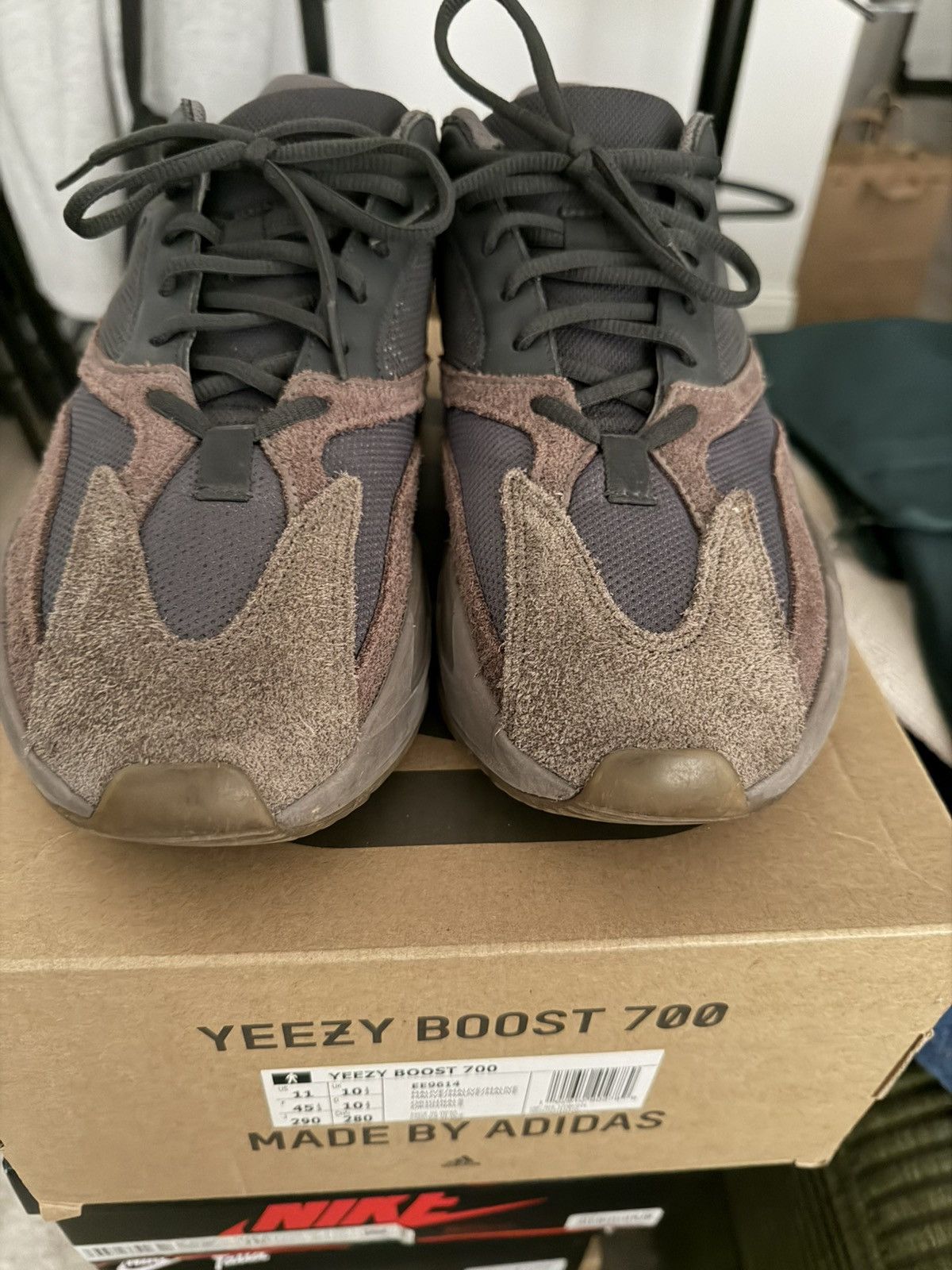 Yeezy Yeezy 700 Mauve Size US 11 / EU 44 - 6 Thumbnail
