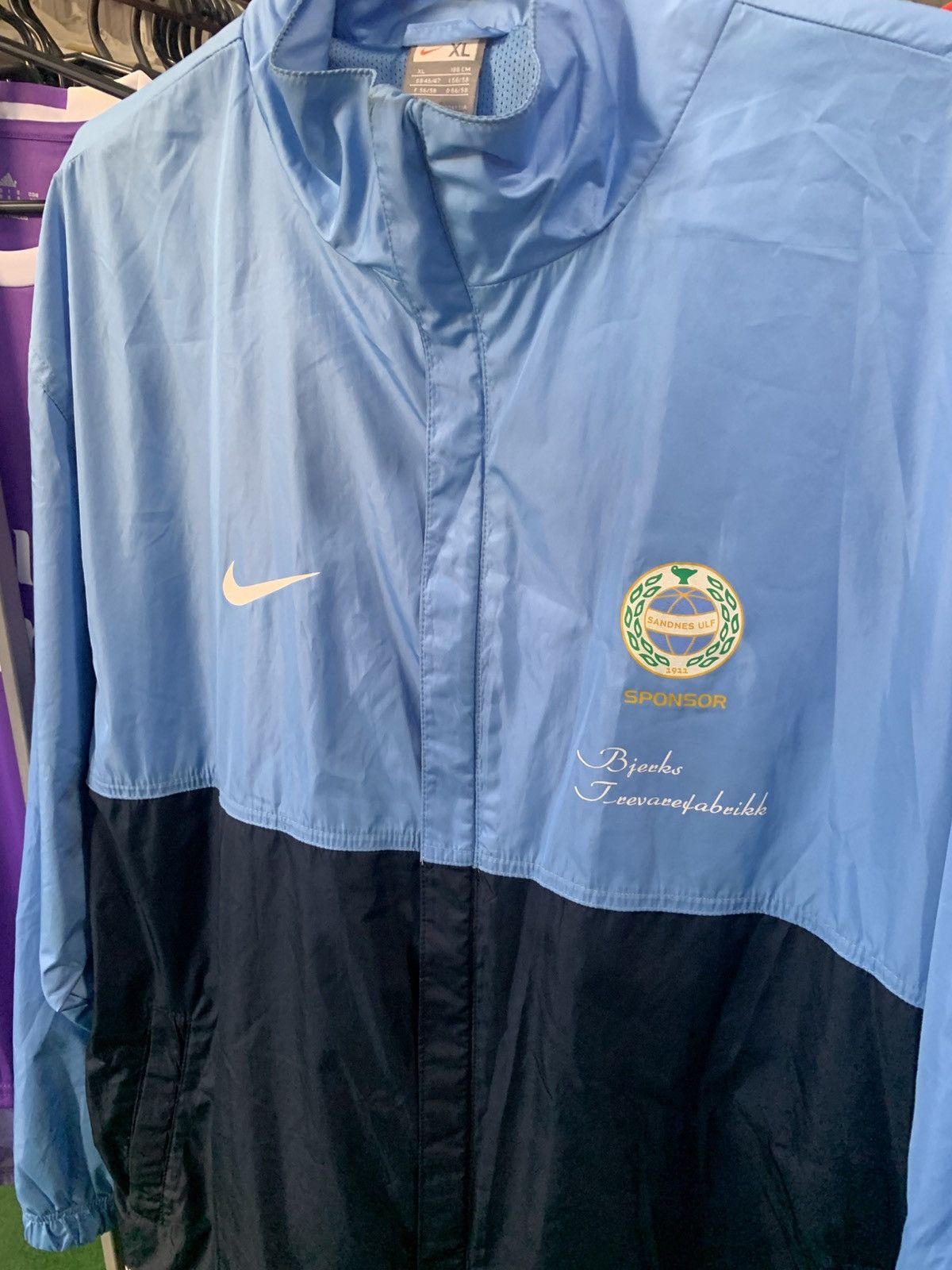 Nike × Vintage Nike Windbreaker Sandnes UFL Size XL Vintage Size US XL / EU 56 / 4 - 2 Thumbnail