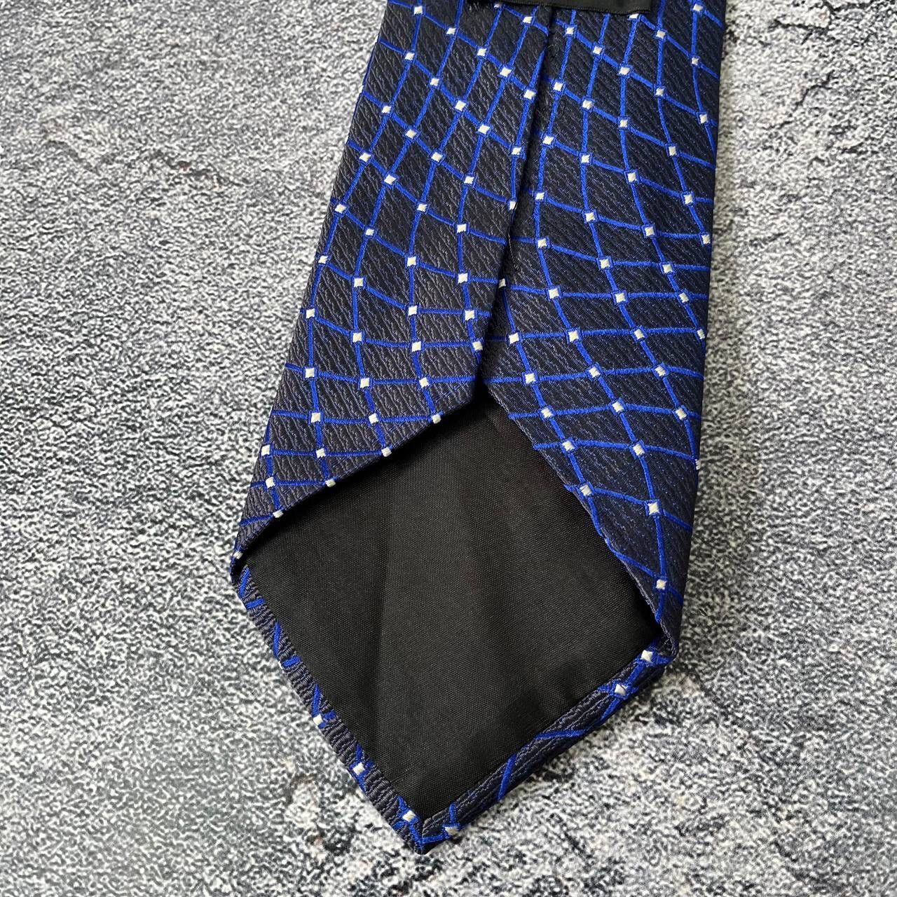 Hugo Boss HUGO BOSS Men's Silk Tie Blue And Ivory Striped Pattern Size ONE SIZE - 8 Thumbnail