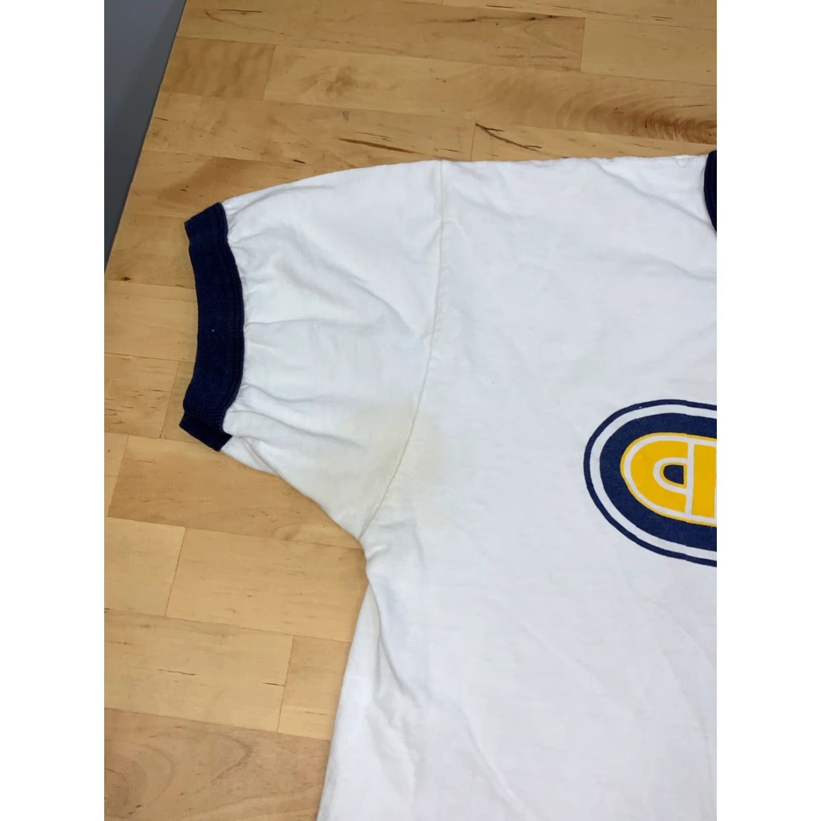 Gildan VINTAGE Gildan T-Shirt Men M White Circle L Ringer Shirt Logo Short Sleeve Crew Neck 12950 Size US M / EU 48-50 / 2 - 3 Thumbnail