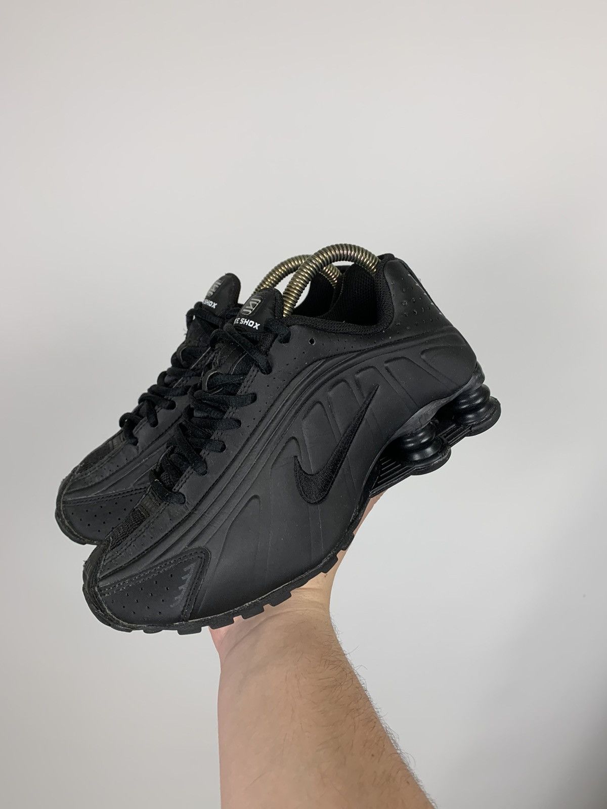 Nike × Vintage Nike Shox R4 GS Triple Black Y2K Sneakers Size US 6.5 / IT 36.5 - 1 Thumbnail