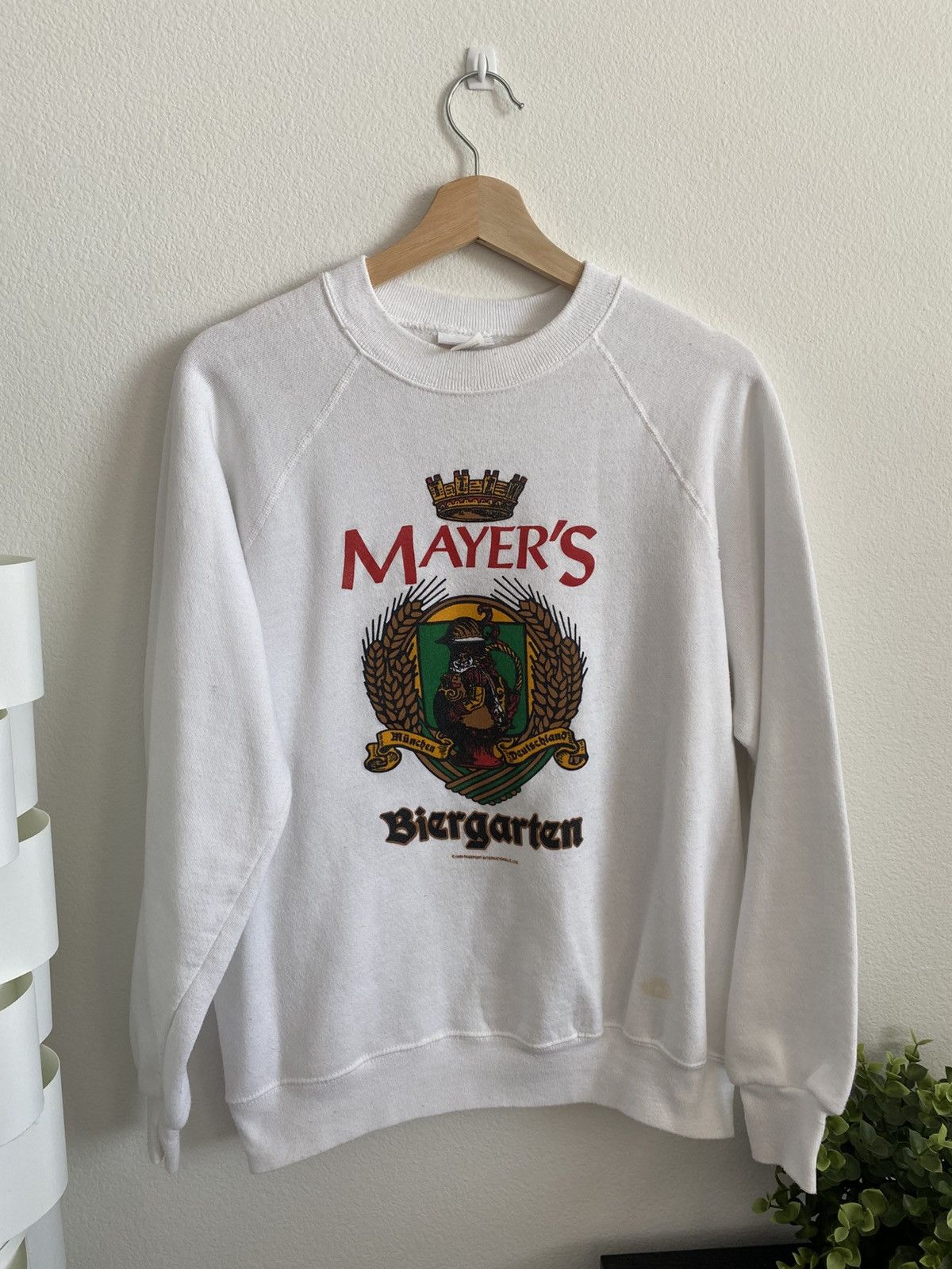 Vintage Vintage 90s Meyers Biergarten German Beer Sweatshirt Size US XL / EU 56 / 4 - 1 Thumbnail