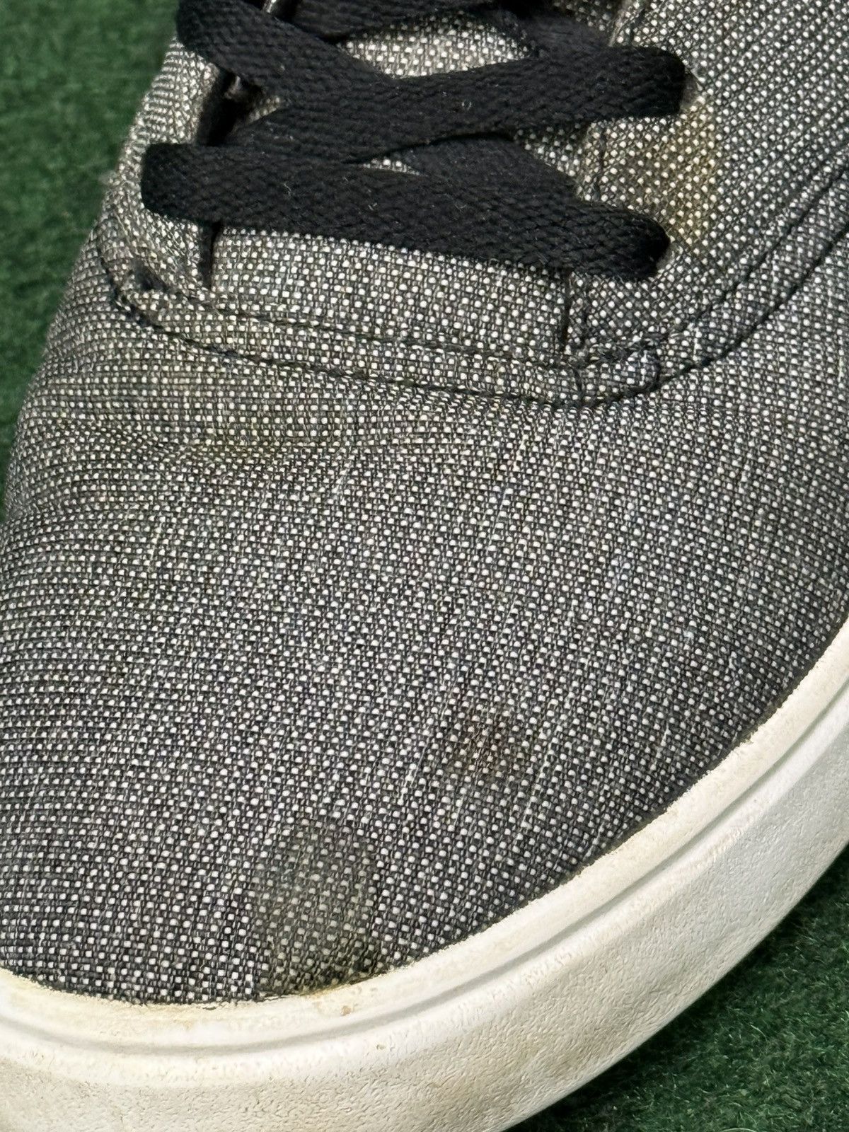 Nike SB Nike SB Check Solarsoft 8432896-004 Size US 11 / EU 44 - 2 Thumbnail