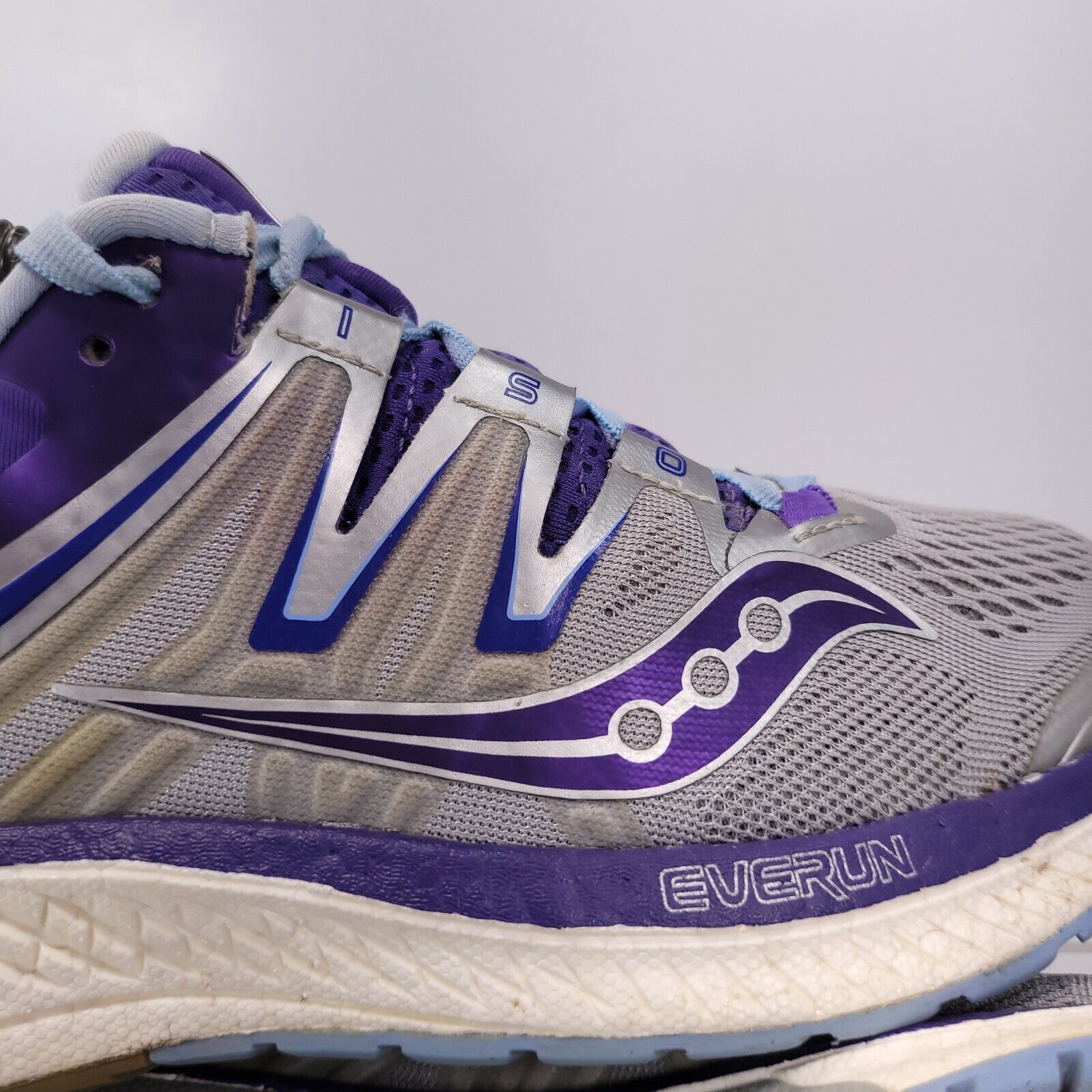 Saucony Saucony Hurricane ISO 4 Shoe Womens Size 9 S10411-1 White Size US 9 / IT 39 - 8 Thumbnail